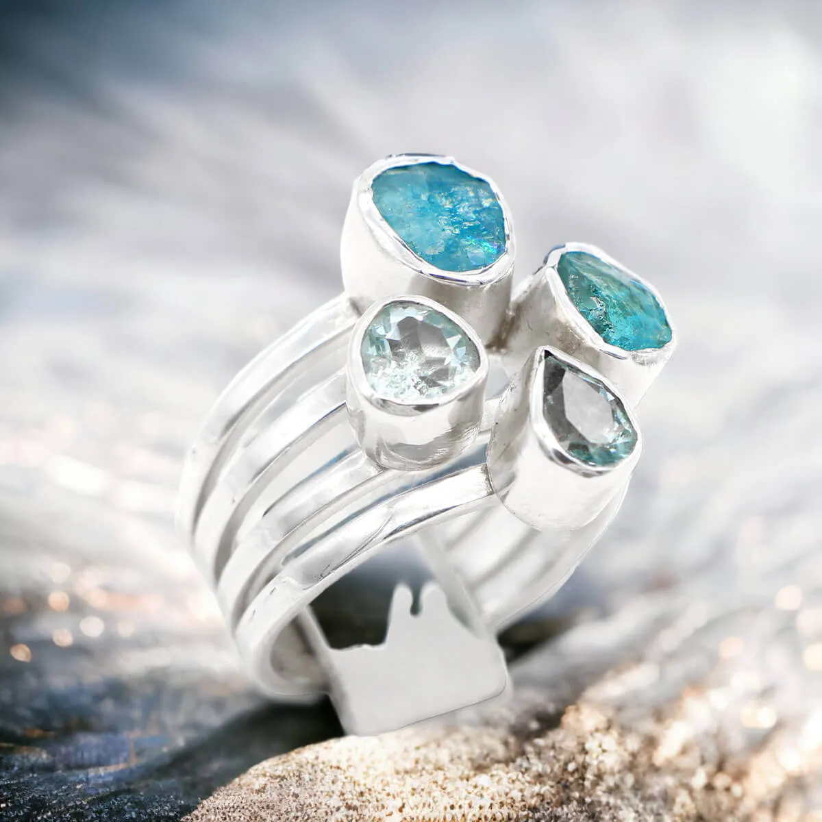 Anello con Acquamarina e Apatite Blue