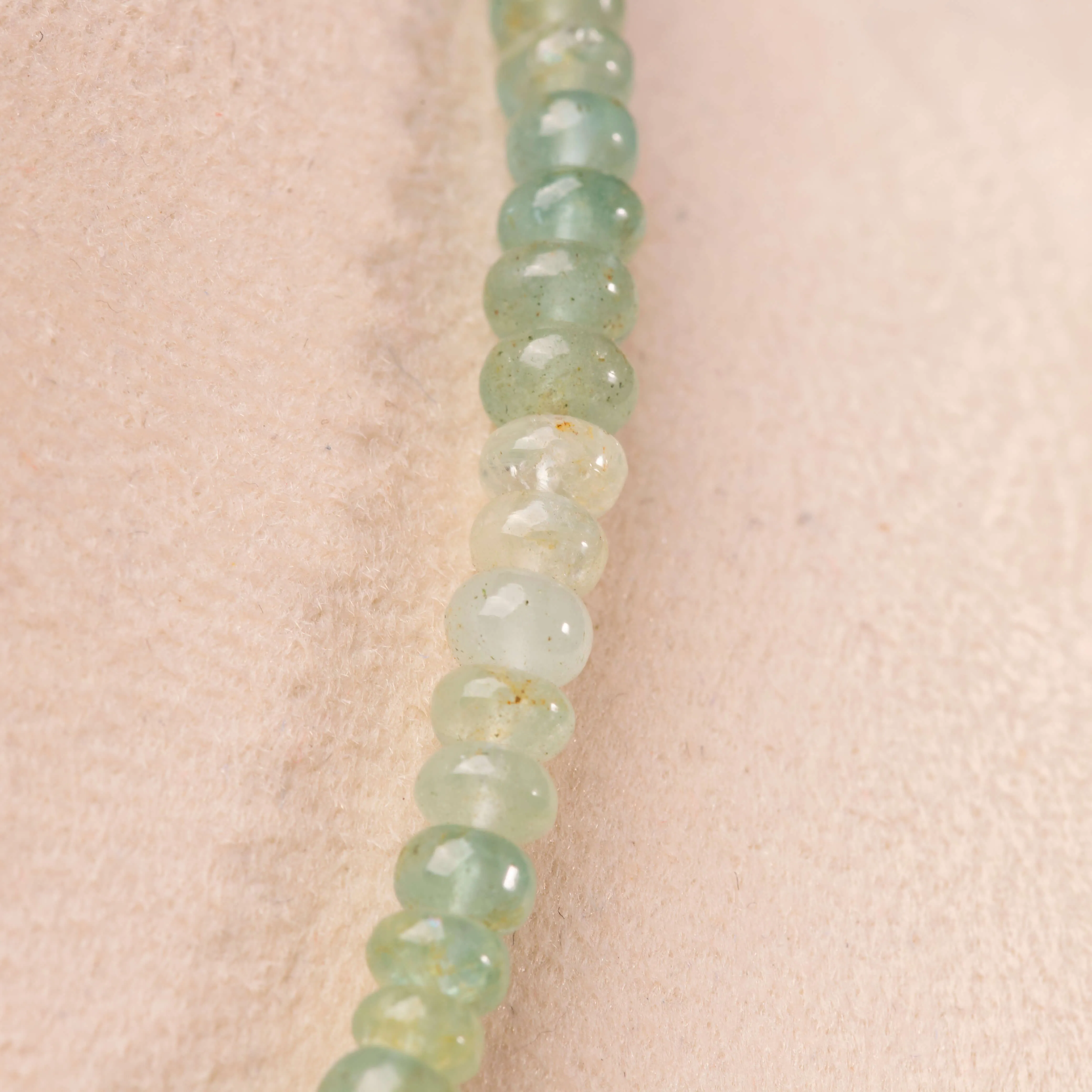Collana di Berilli: Acquamarina e Eliodoro in Sfumature di Blu e Verde.