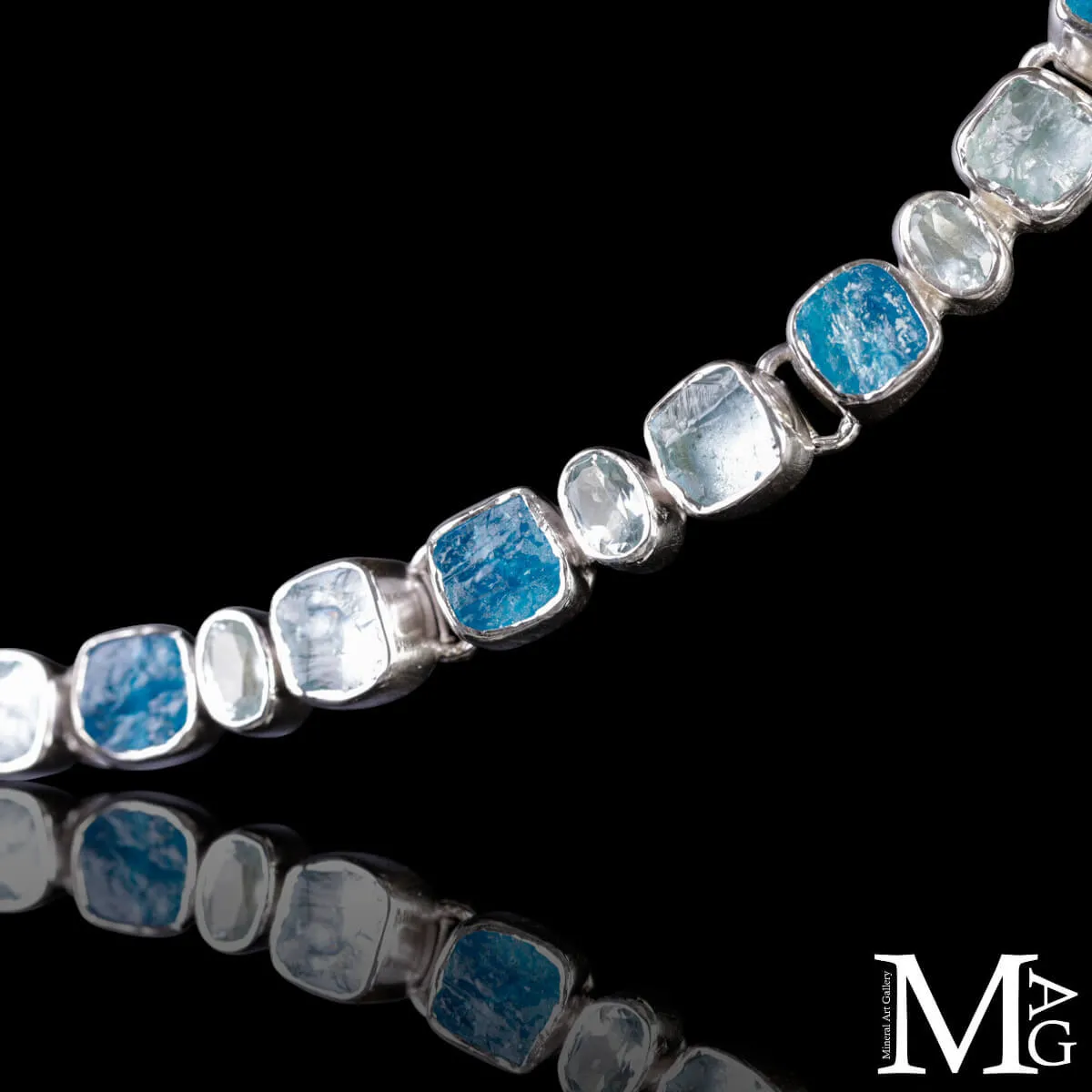 Collier in Argento con Acquamarina e Apatite Naturali.