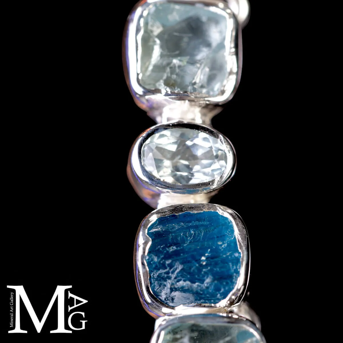 Collier in Argento con Acquamarina e Apatite Naturali.