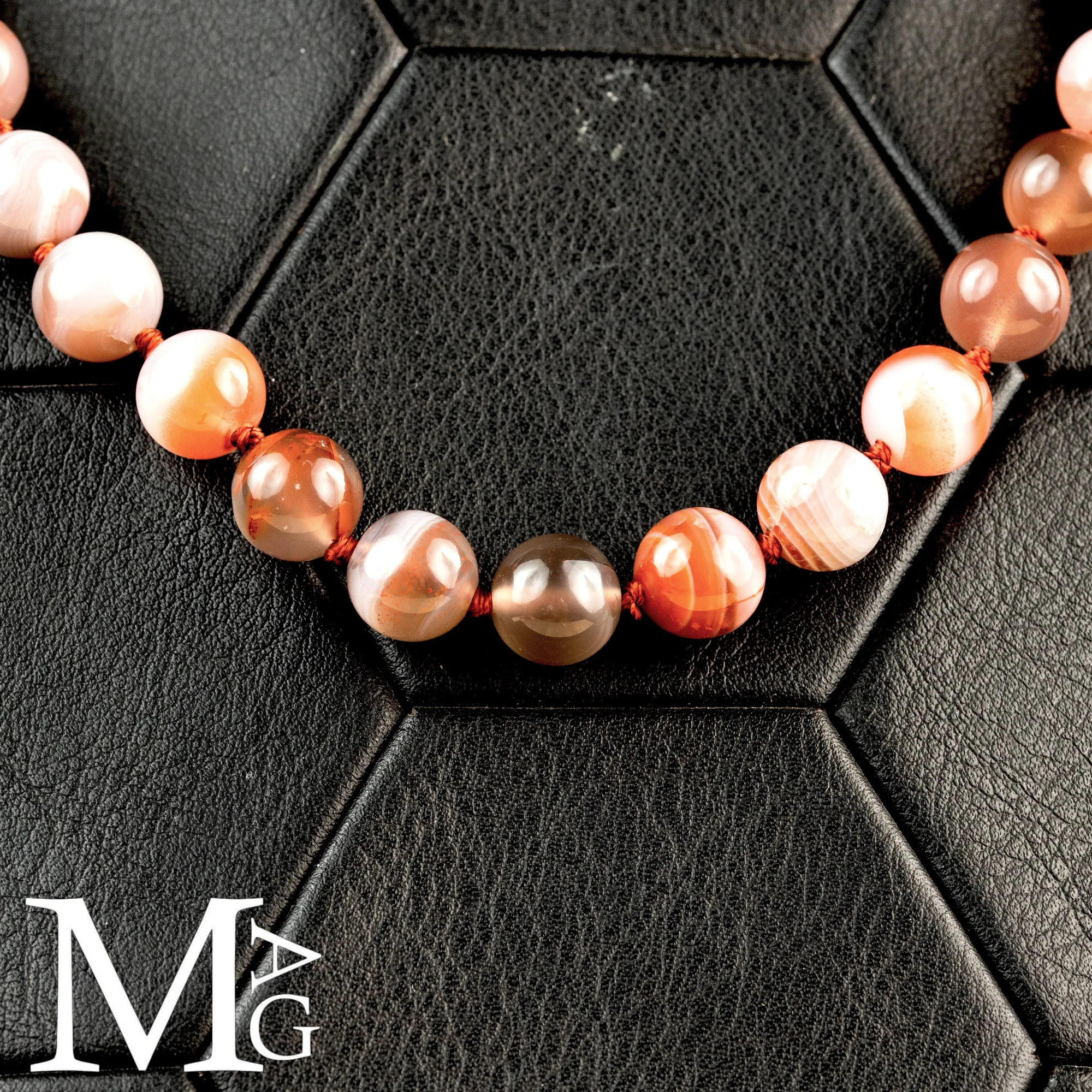 Collana in Agata Rossa del Botswana – Toni caldi e venature uniche