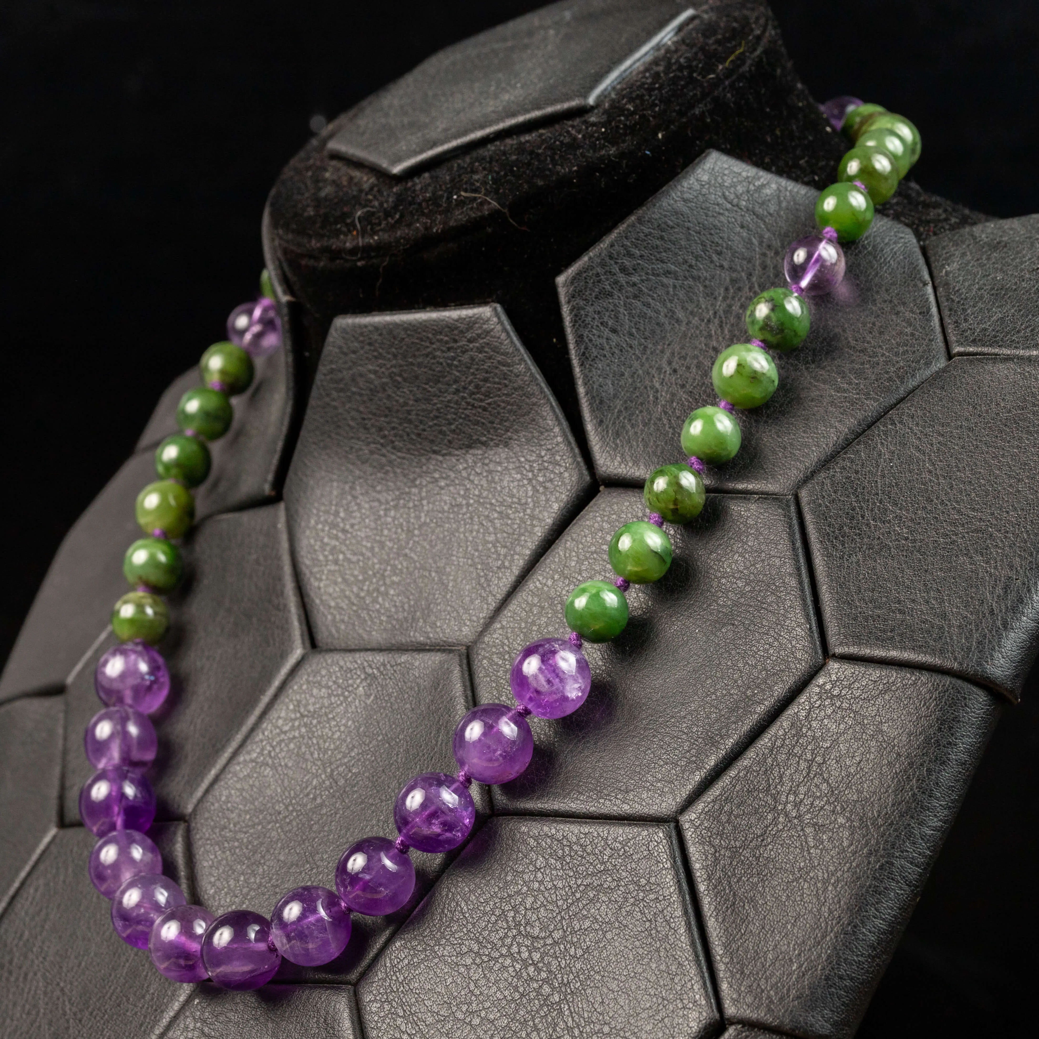 Collana di Giada Verde e Ametista Viola - Colori della Natura.