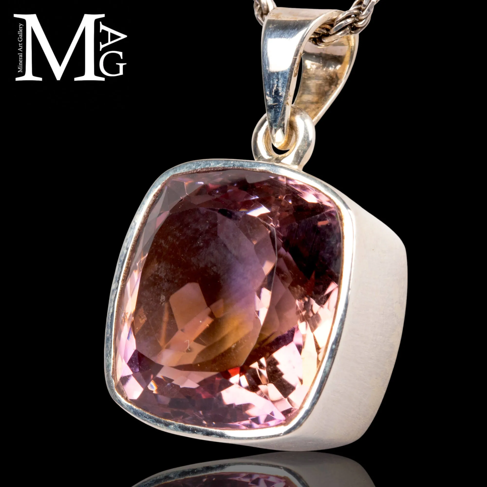 Ciondolo in argento con ametrino taglio cushion