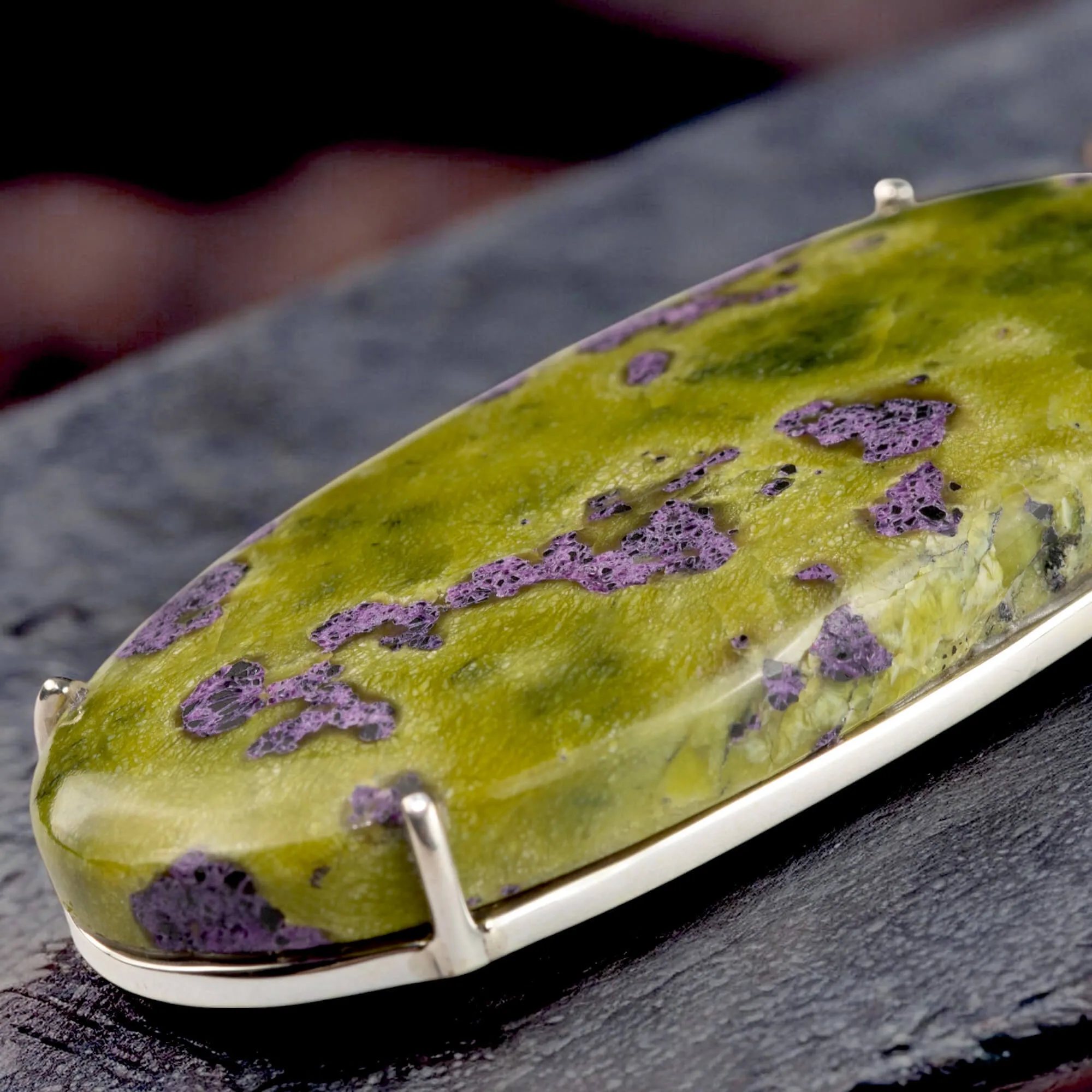 Ciondolo in Argento con Pietra di Atlantisite Australiana.