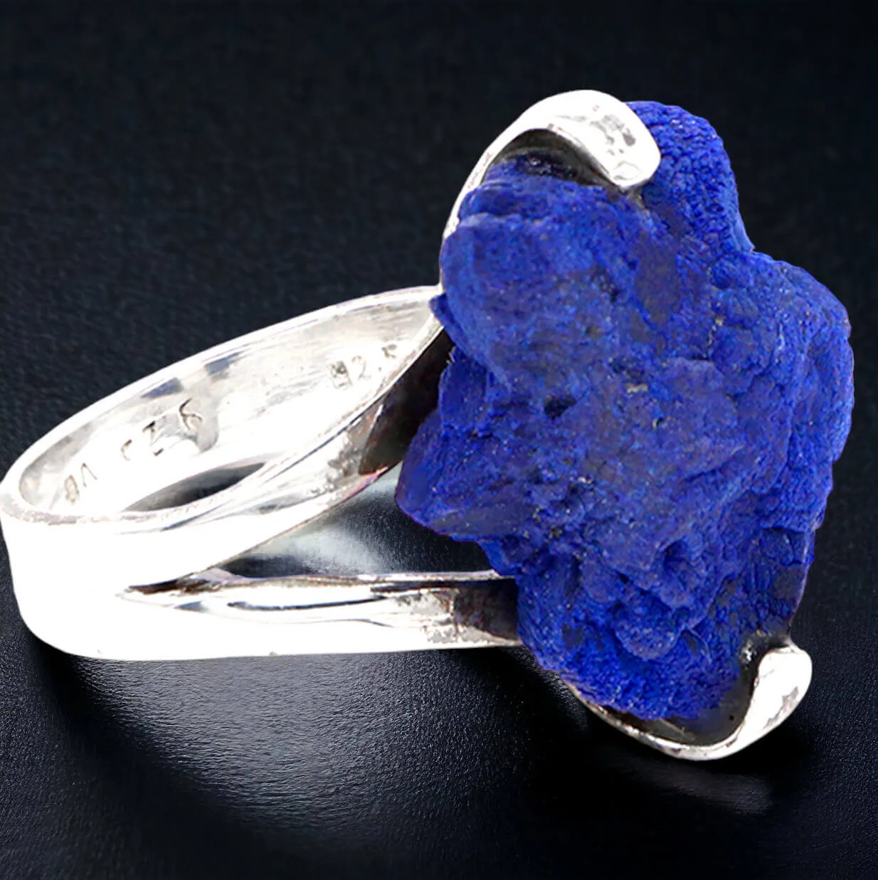 Anello in Argento con pepita di Azzurrite.