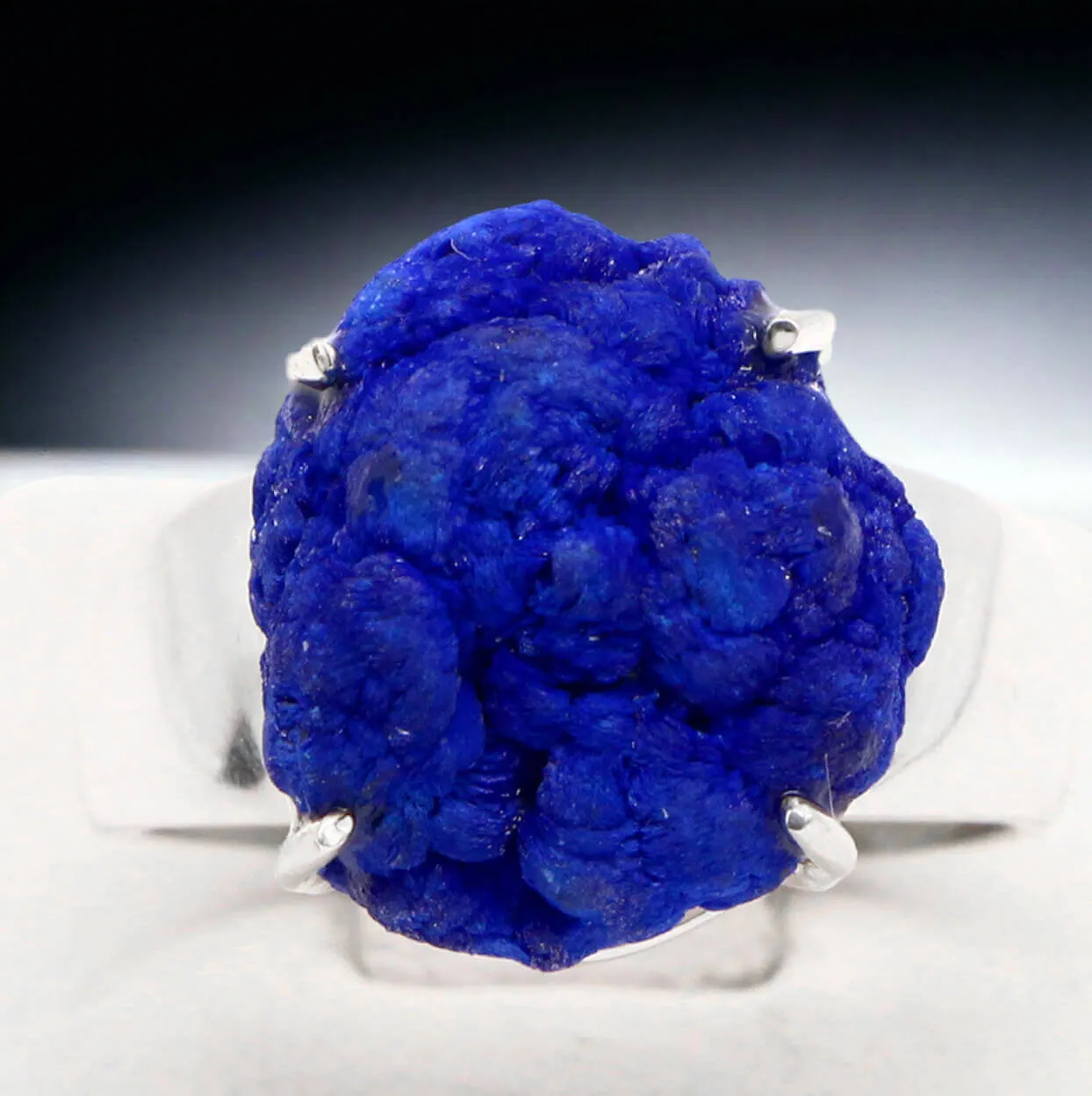 Anello in Argento : Azzurrite l'Intensità del Blu.
