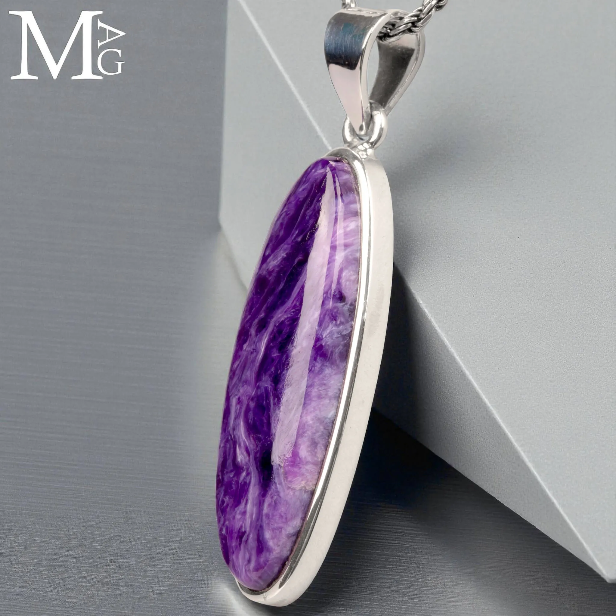 Ciondolo in Argento con Charoite Naturale.