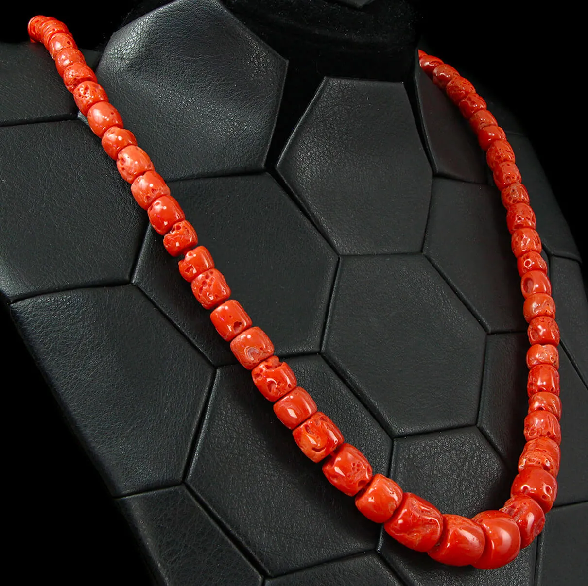Collana in Corallo Rosso di Sardegna.