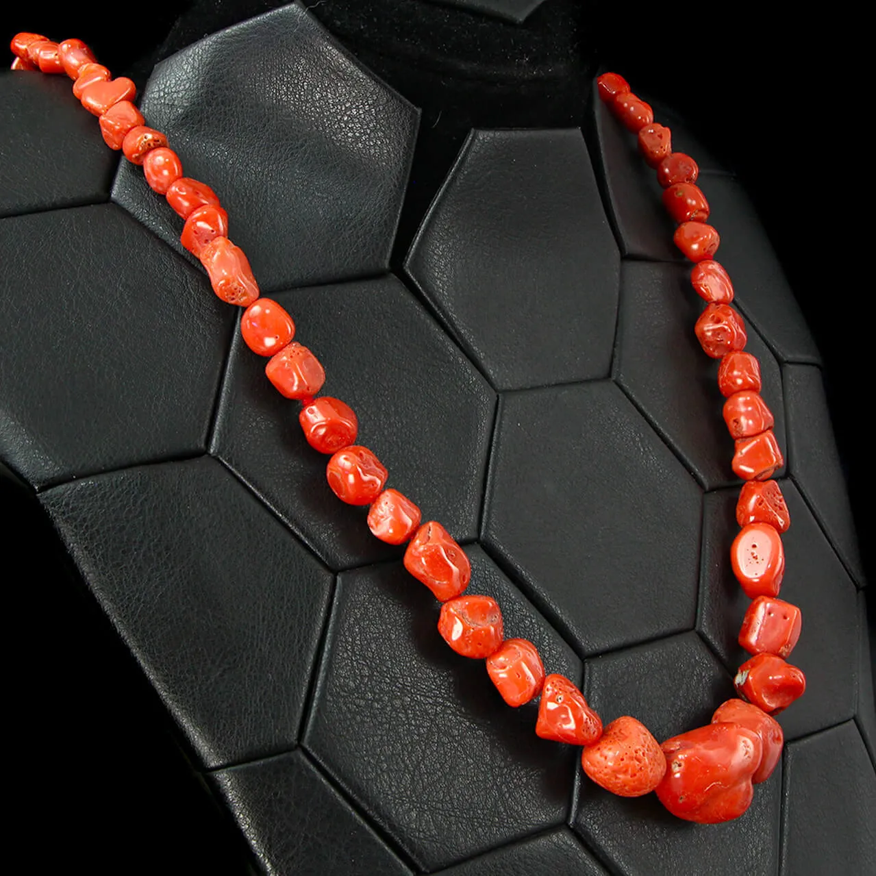 Collana in Corallo Rosso di Sardegna.