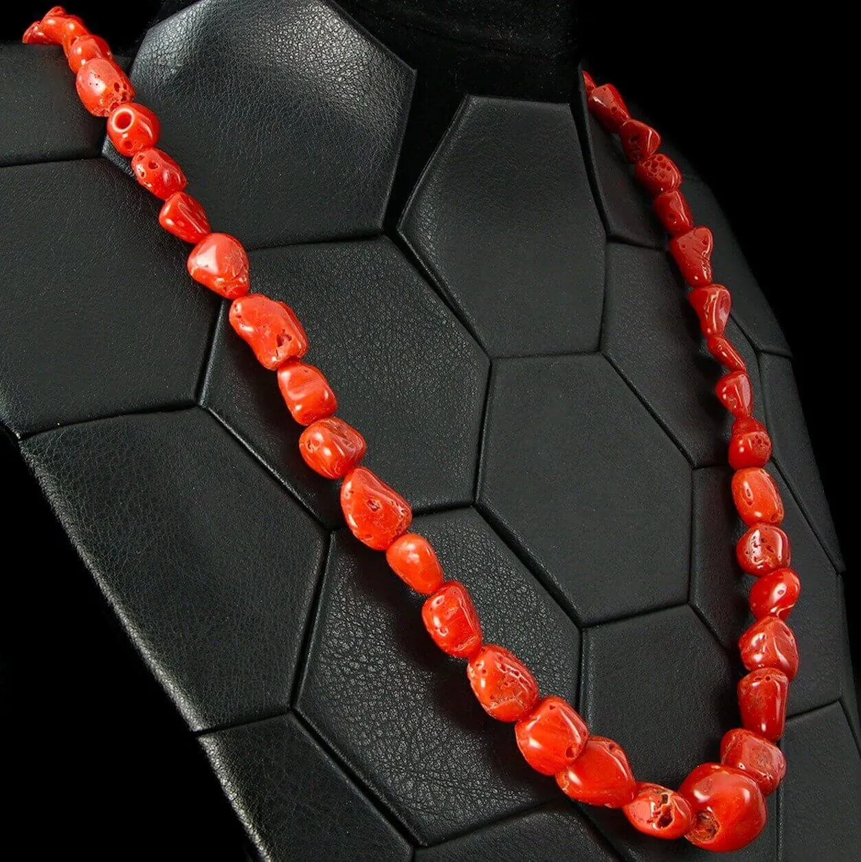 Collana in Corallo Rosso del Mediterraneo.