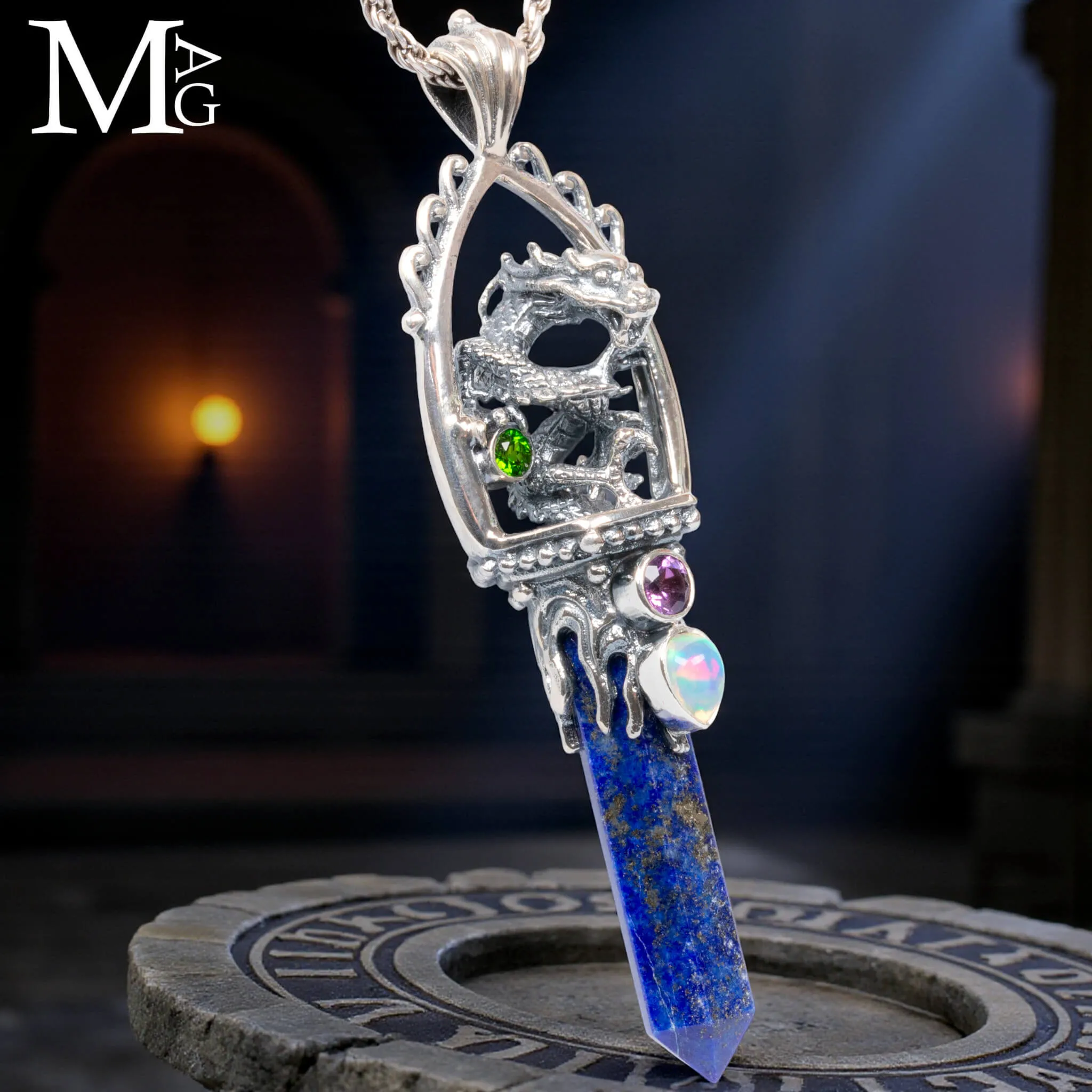 Ciondolo Drago in Argento con Lapis, Opale, Ametista e Peridoto.