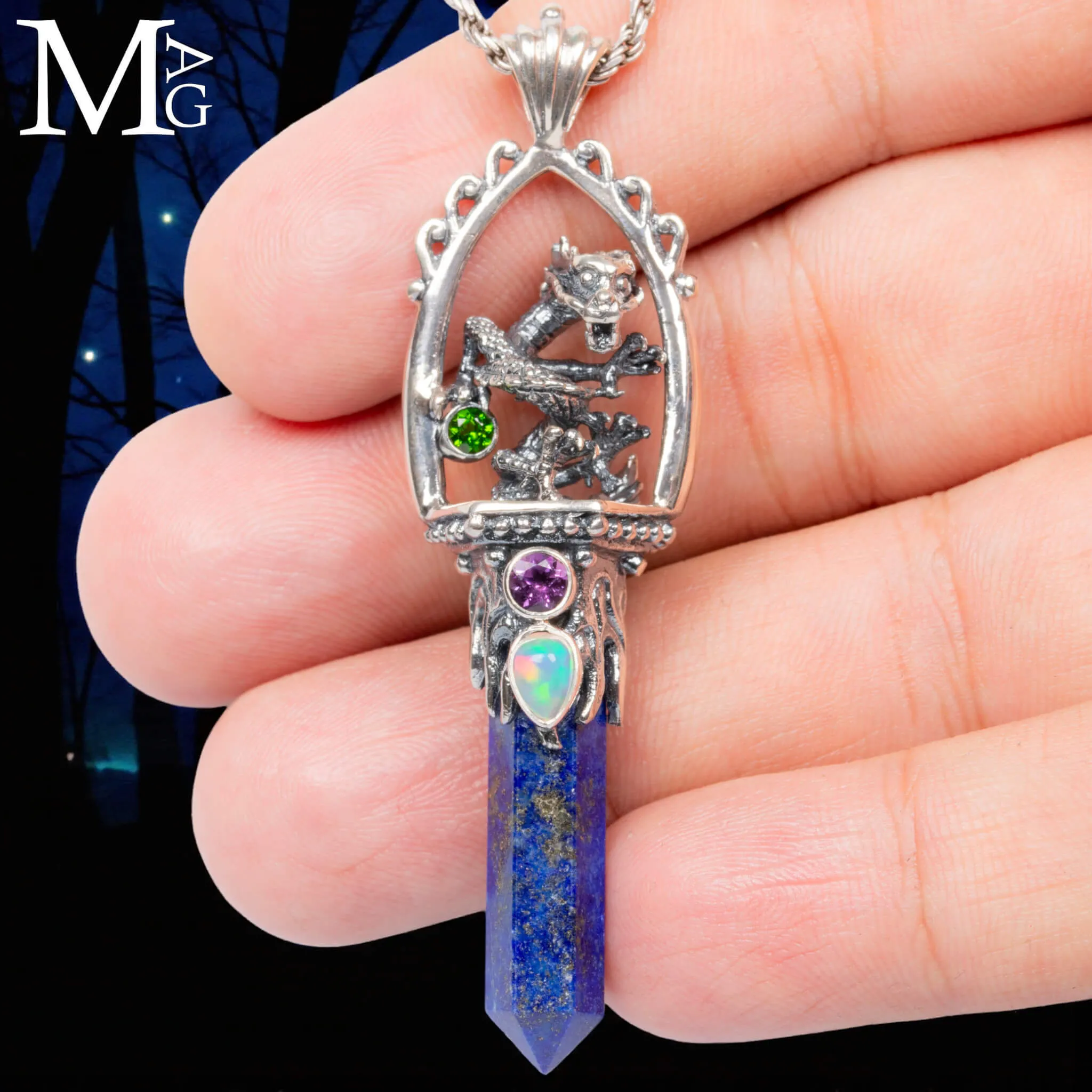 Ciondolo Drago in Argento con Lapis, Opale, Ametista e Peridoto.