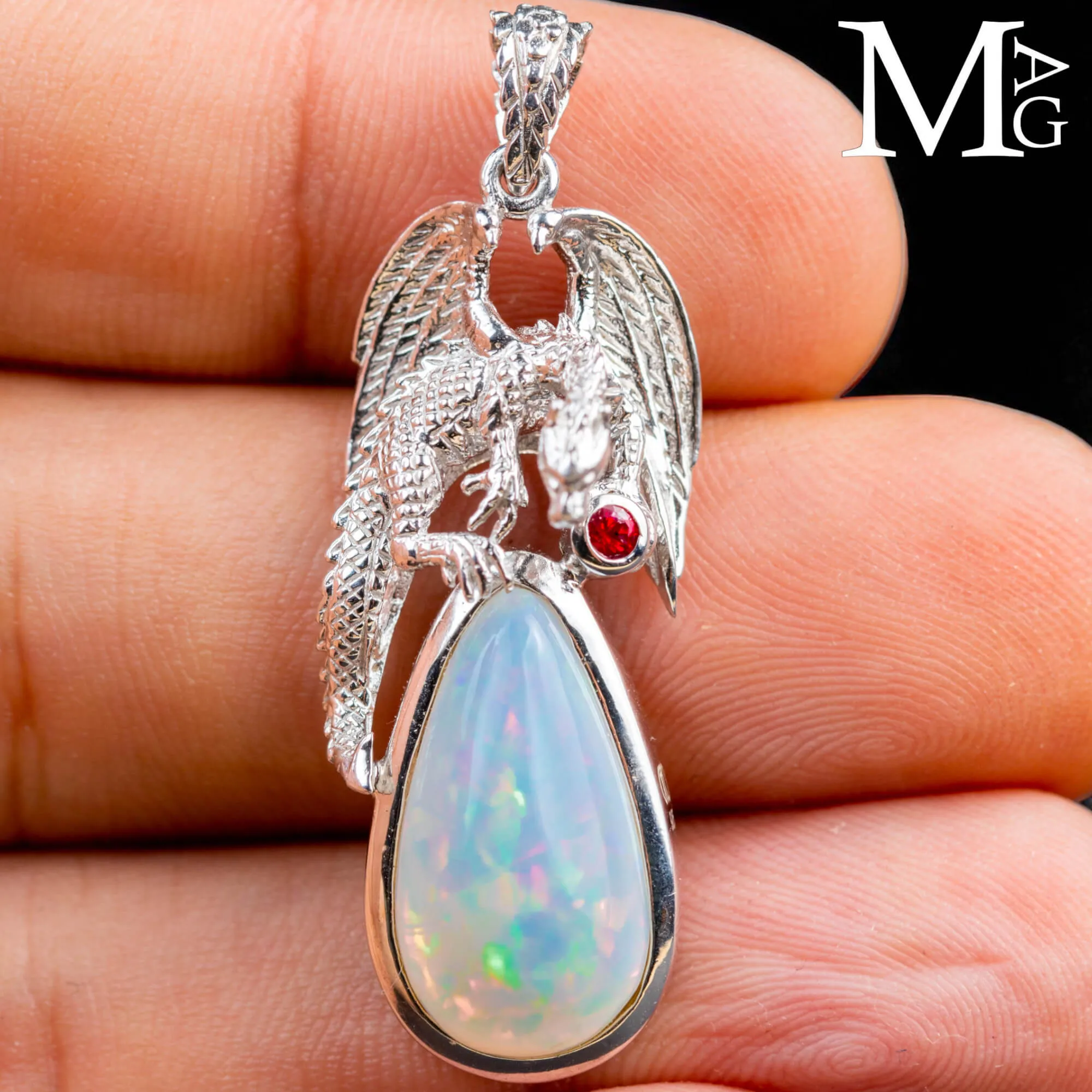 Ciondolo in Argento Linea Dragon con Opale Etiope e Rubino Birmano.