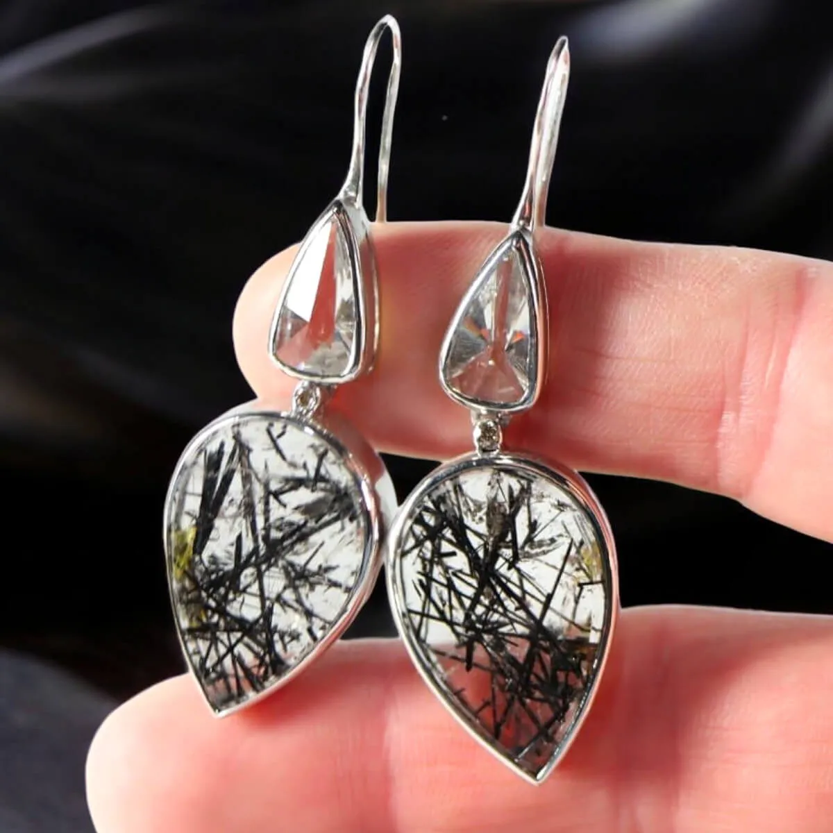 Orecchini in Argento con Quarzo Tormalinato, Quarzo Ialino e Diamanti.
