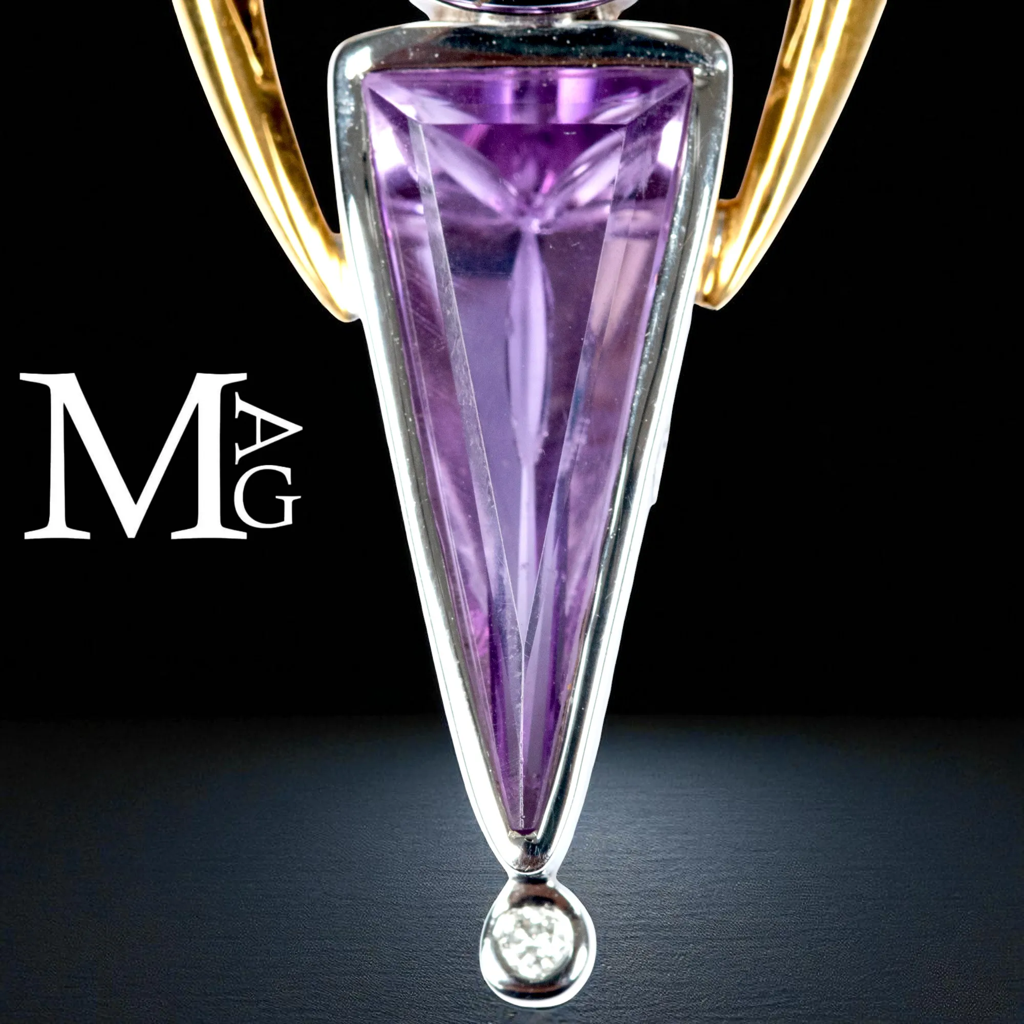 Collier con opale, ametista, smeraldo e diamante – ali in madreperla