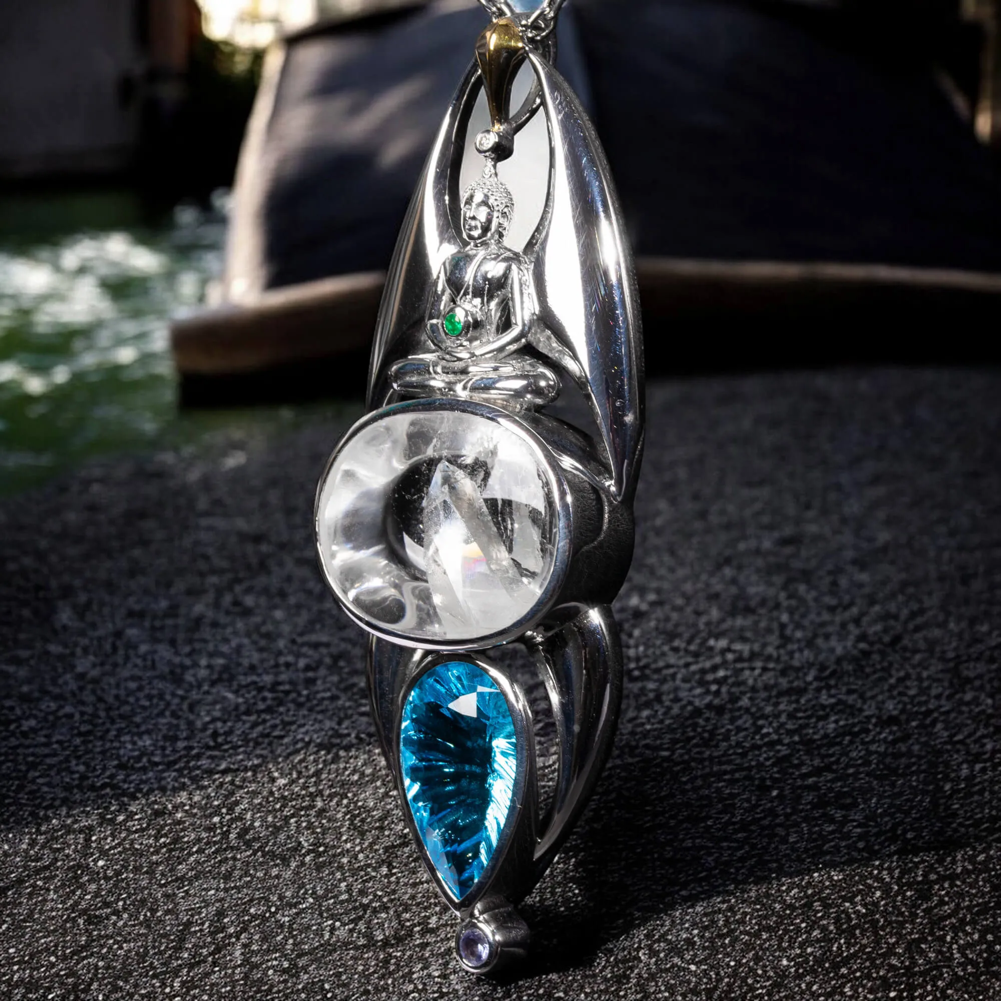 Custode di Luce: Manifestation Quartz - Topazio Swiss Blue - Tanzanite - Smeraldo Colombiano - Diamante.