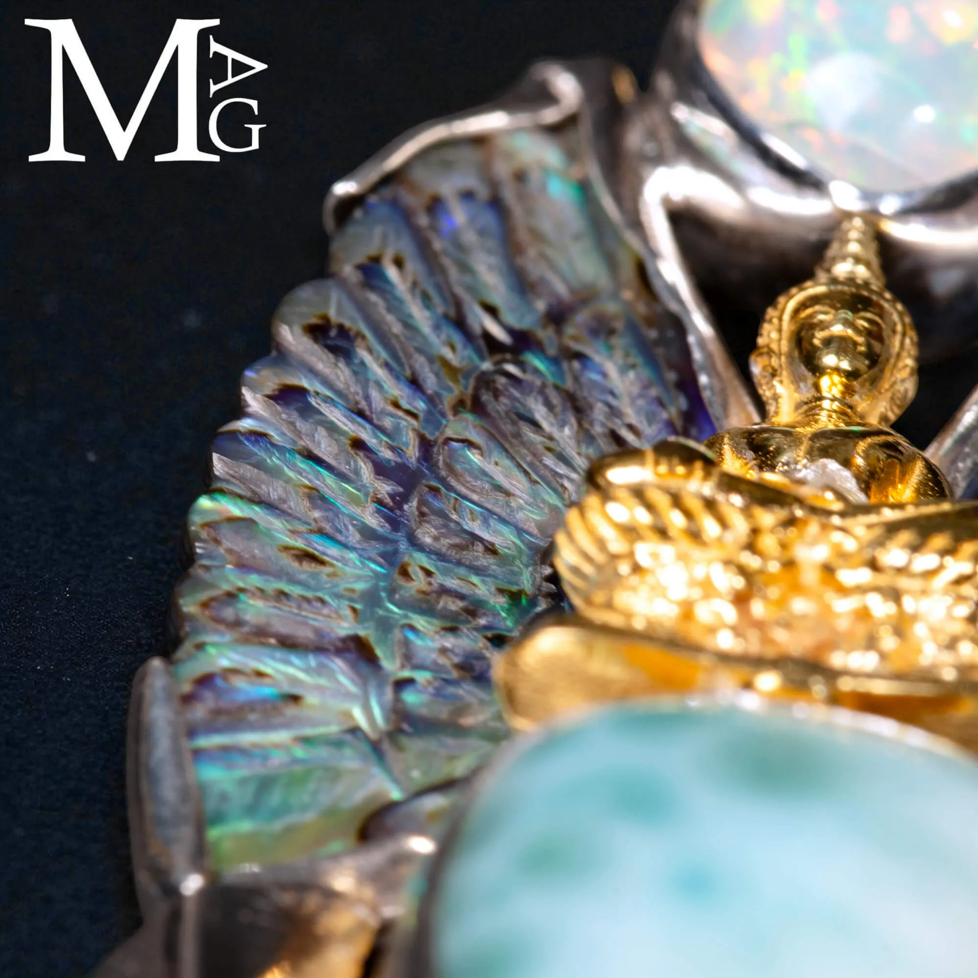 Gioiello in Argento con Buddha, Larimar, Opale, Paua Shell e Diamantino.