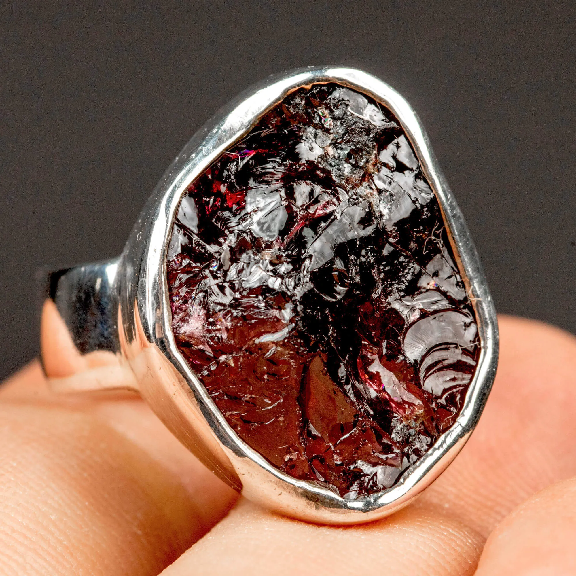 Anello con Granato.