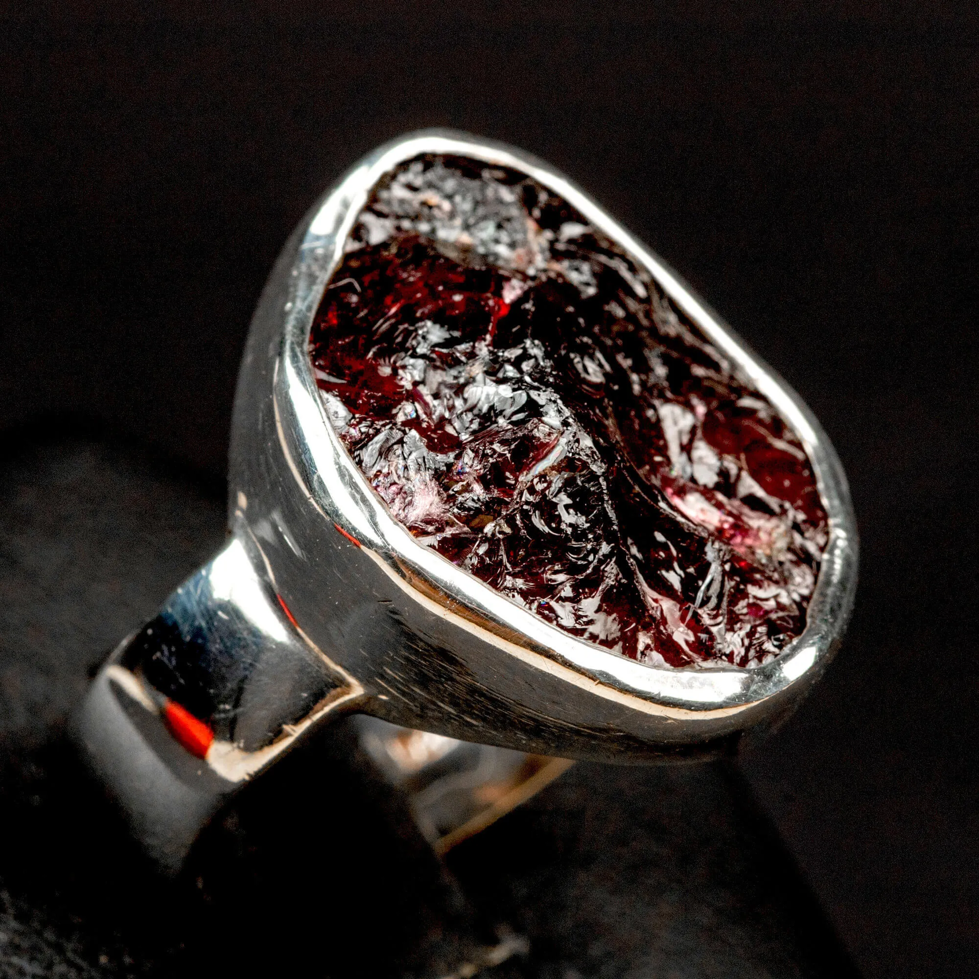 Anello con Granato.