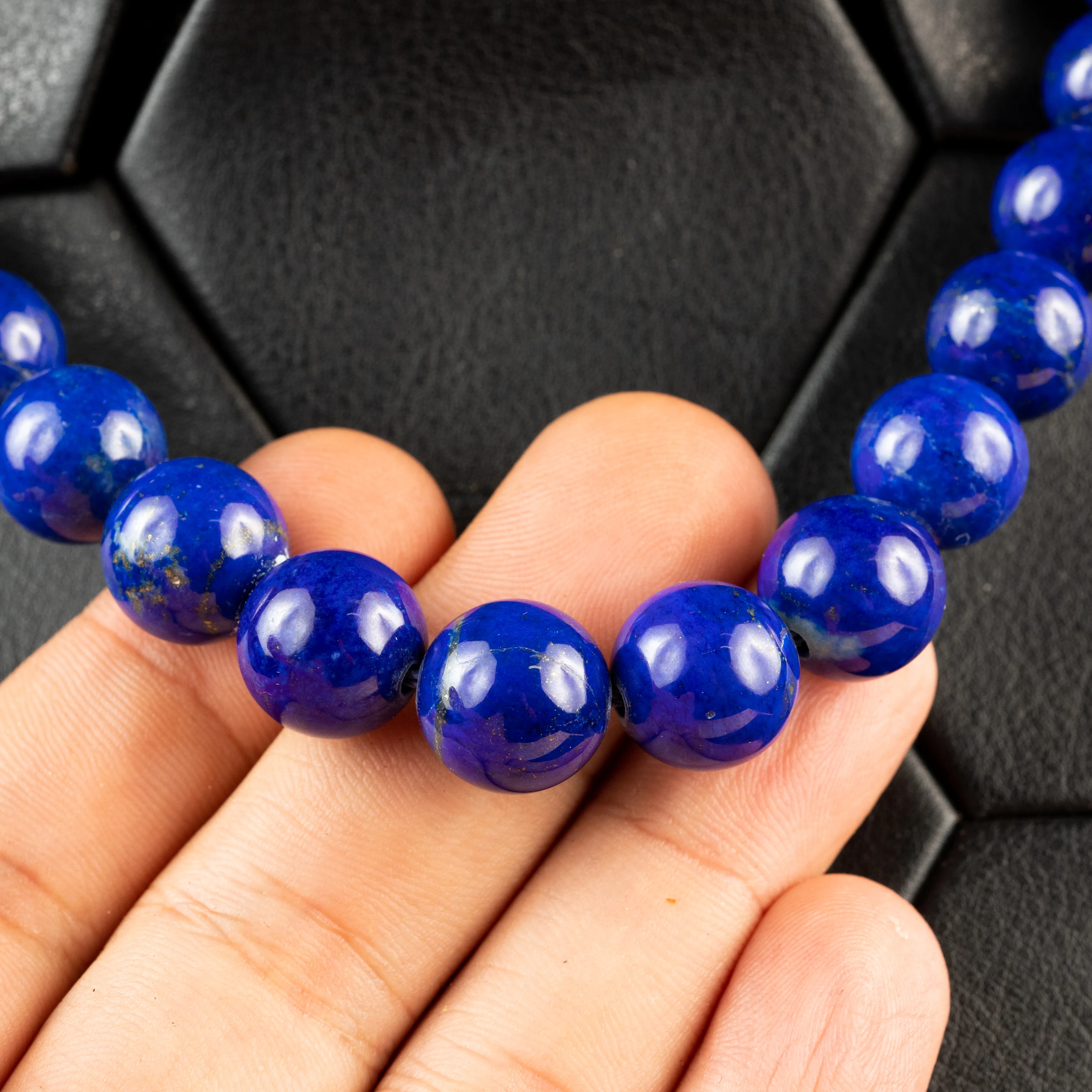 Collana in Lapislazzuli Royal Blue: Eleganza e Connessione Spirituale.