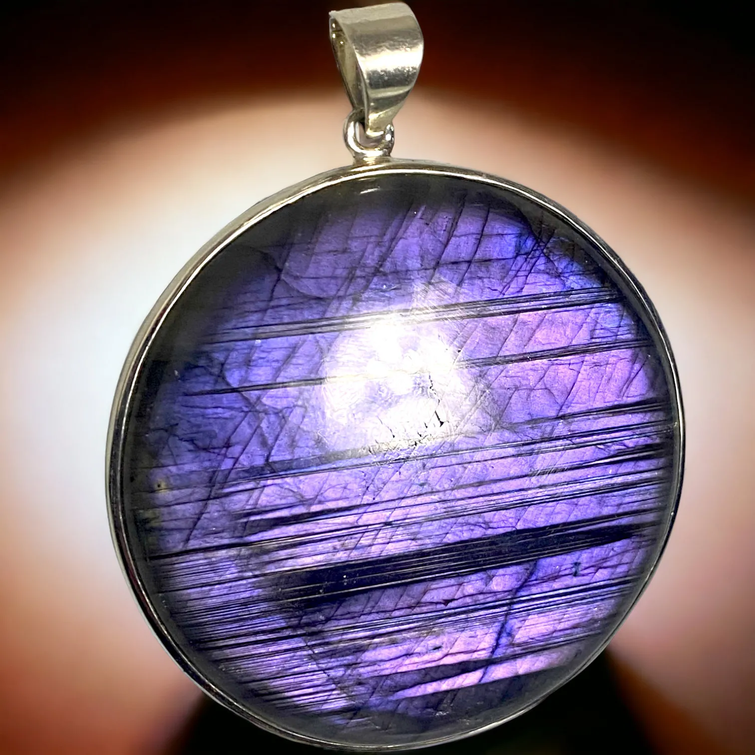 Pendente in Labradorite con Riflessi Viola