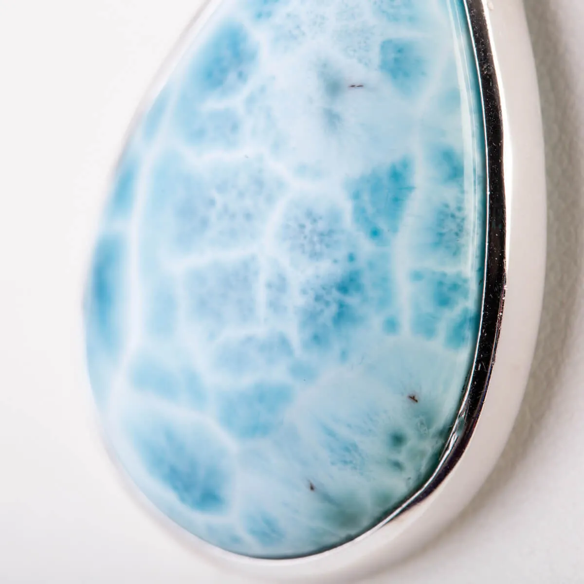 Ciondolo in Argento con Larimar, la Pietra della Tranquillità.