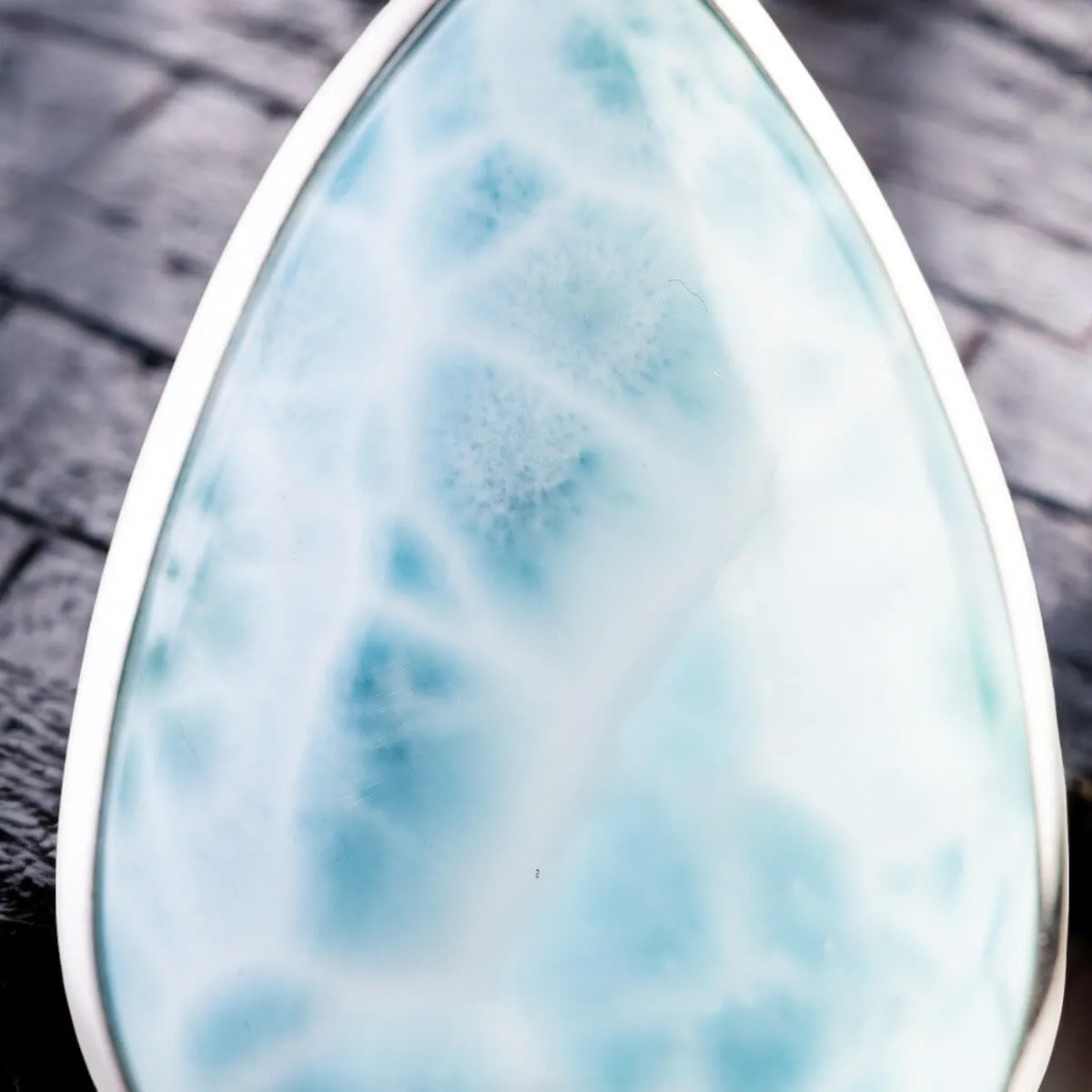 Ciondolo in Argento con Larimar, la Pietra della Guarigione e dell'Illuminazione.