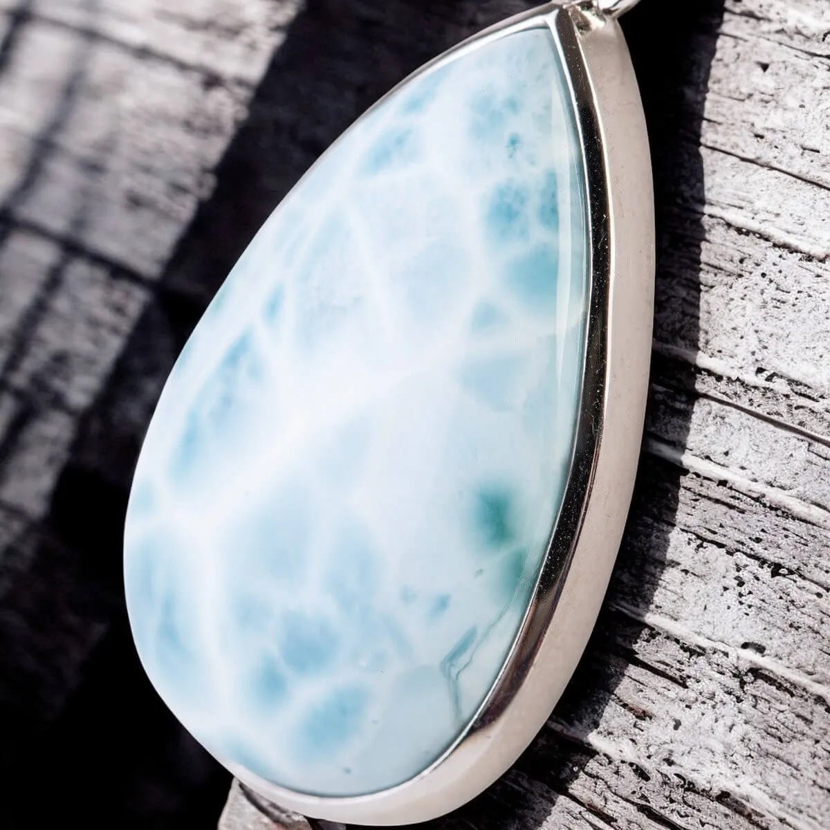 Ciondolo in Argento con Larimar, la Pietra della Guarigione e dell'Illuminazione.