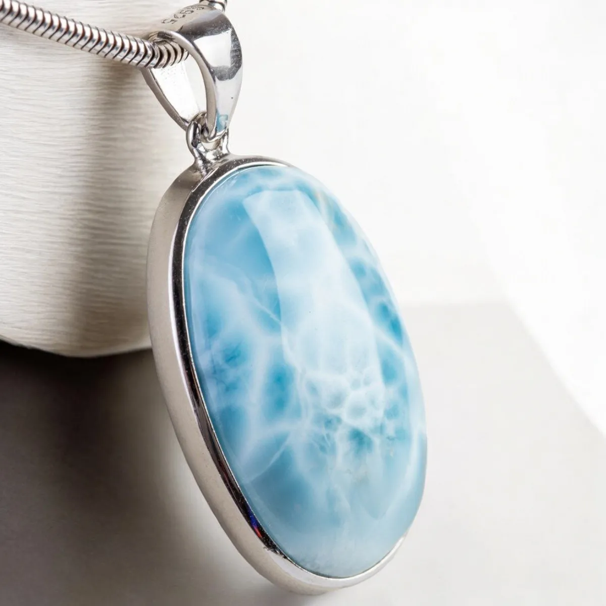 Ciondolo in Argento con Larimar, il Paradiso Terrestre.