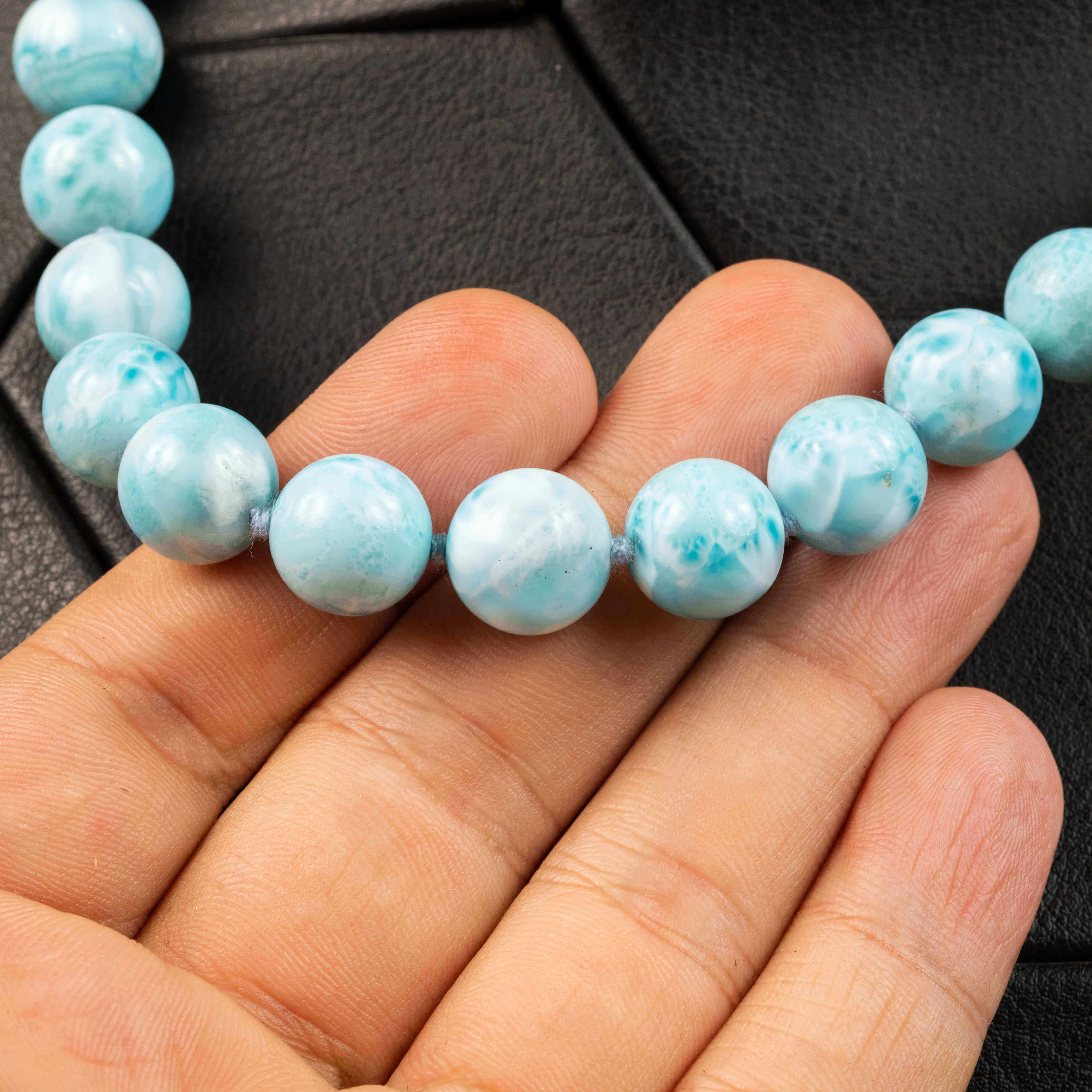 Esclusiva Collana di Perle di Larimar dei Caraibi.