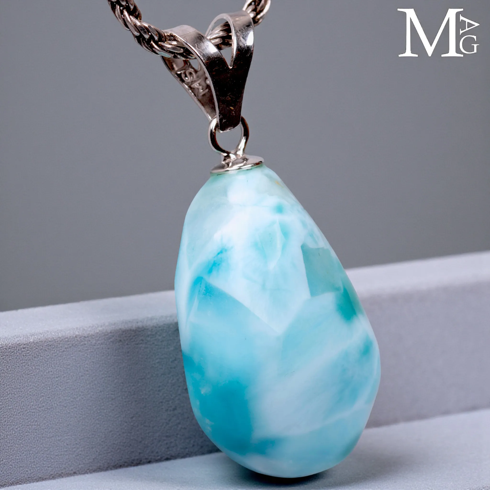 Ciondolo in Argento 925 con Larimar Naturale