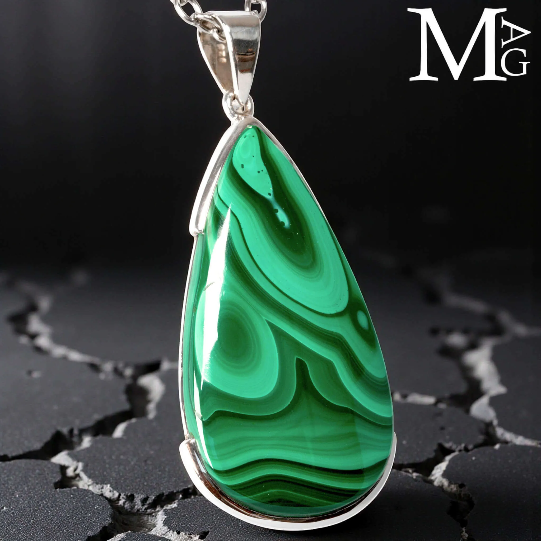 Ciondolo in argento con Malachite
