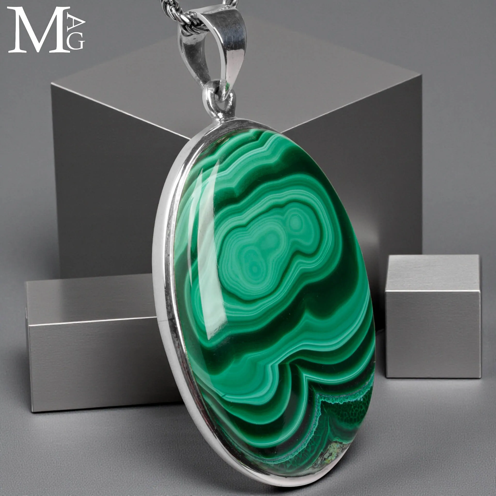 Ciondolo in Argento con Malachite Naturale