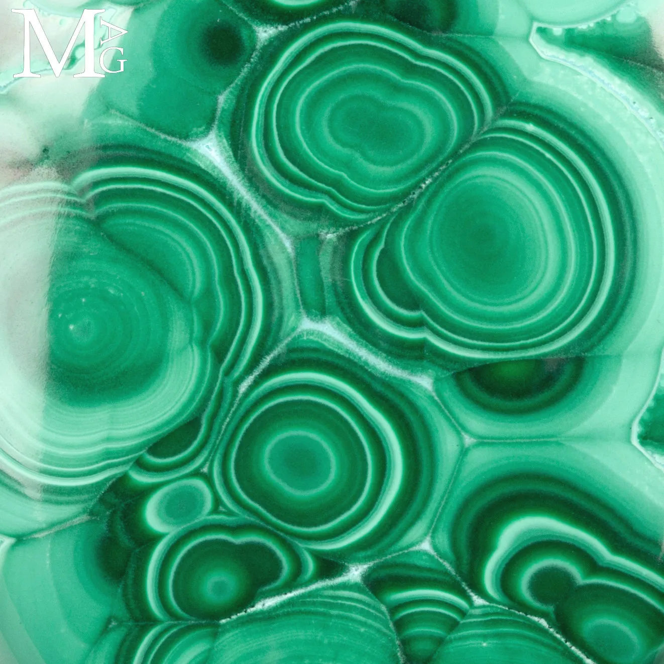 Ciondolo in Argento con Malachite Naturale – Grande Cabochon Ovale