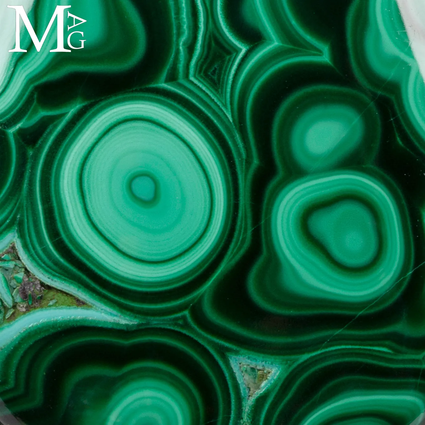 Ciondolo in Argento con Malachite Naturale – Cabochon a Goccia
