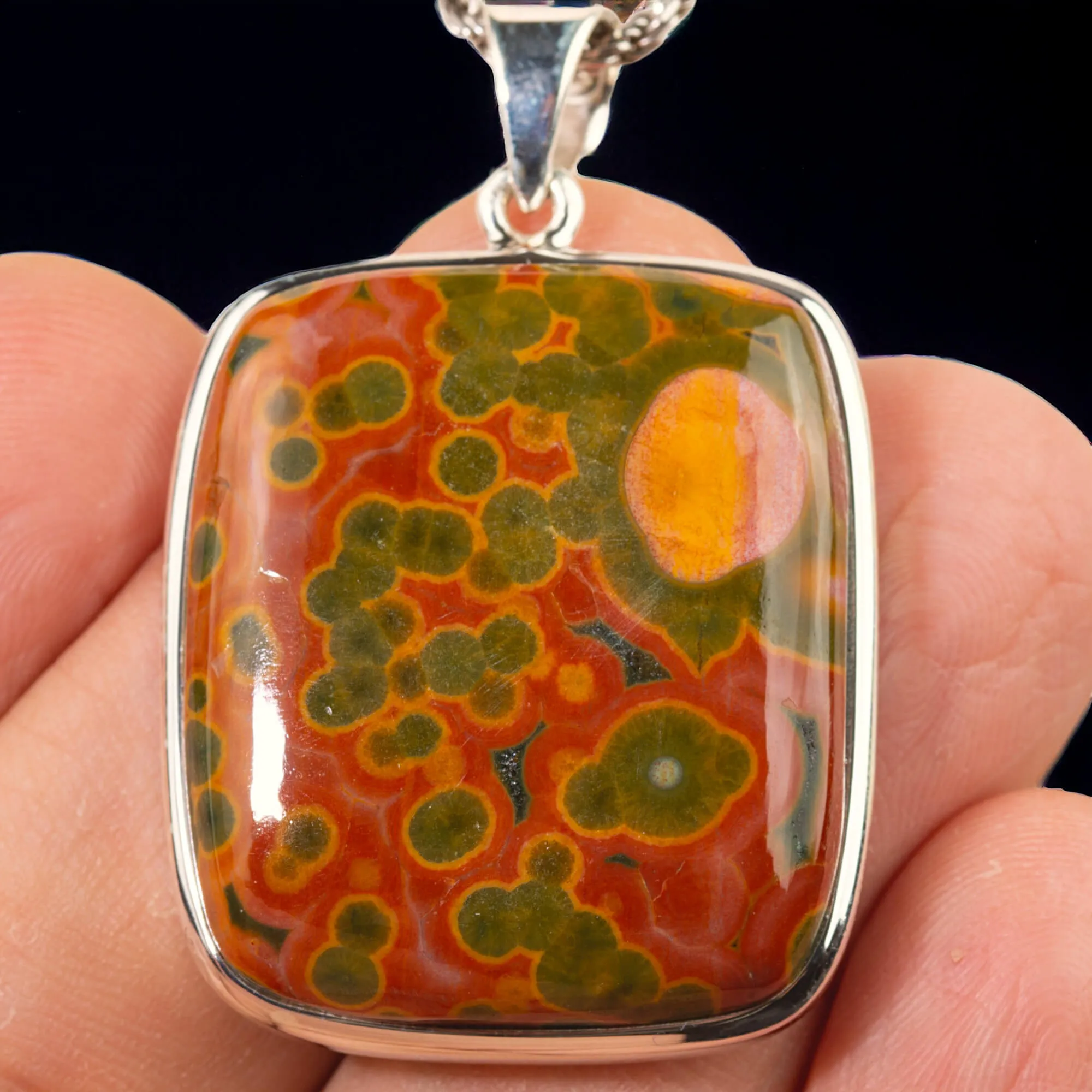 Ciondolo "8th vein ocean jasper" di Diaspro Oceanico Orbicolato Rosso e Verde.