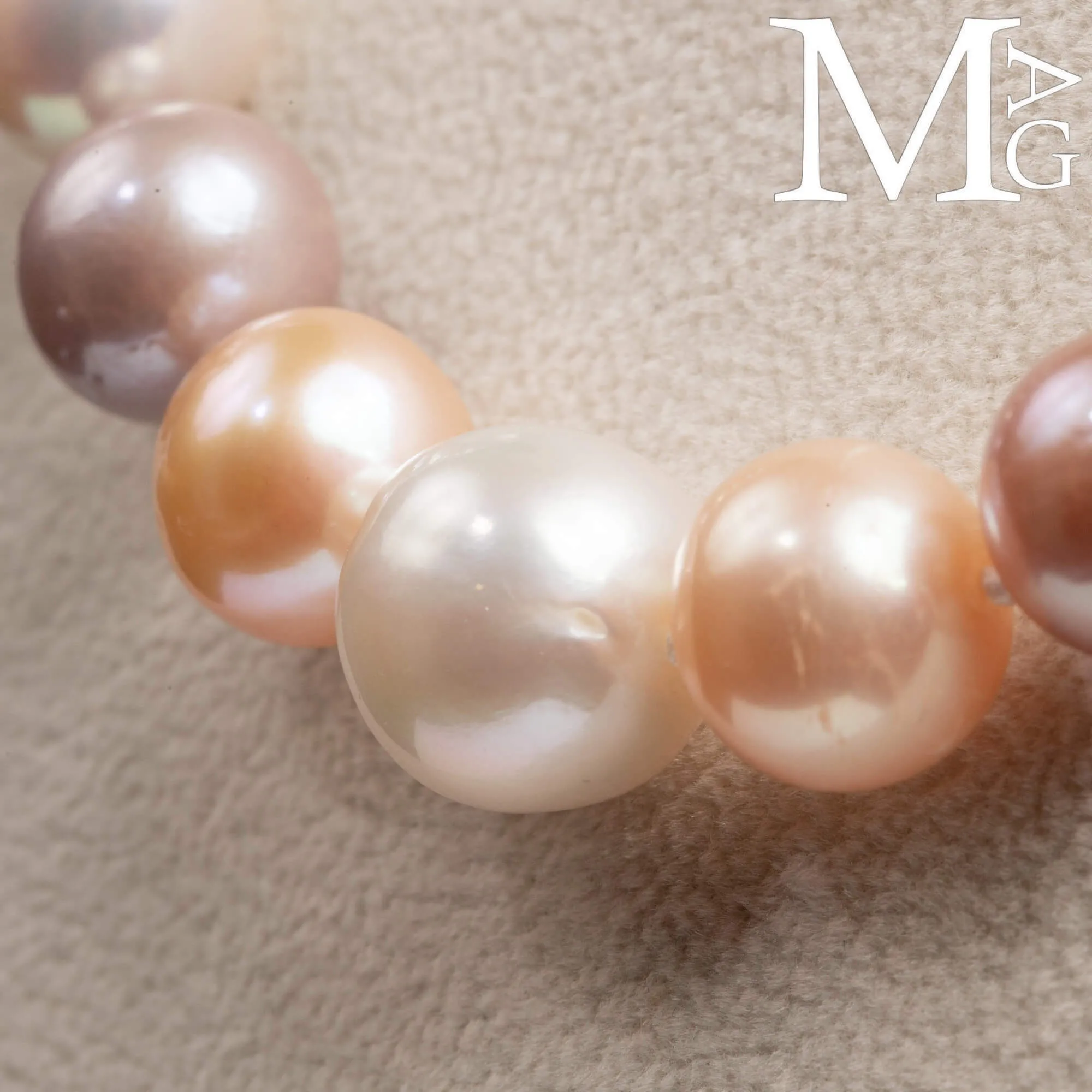 Collana Multicolore di Perle di Acqua Dolce.