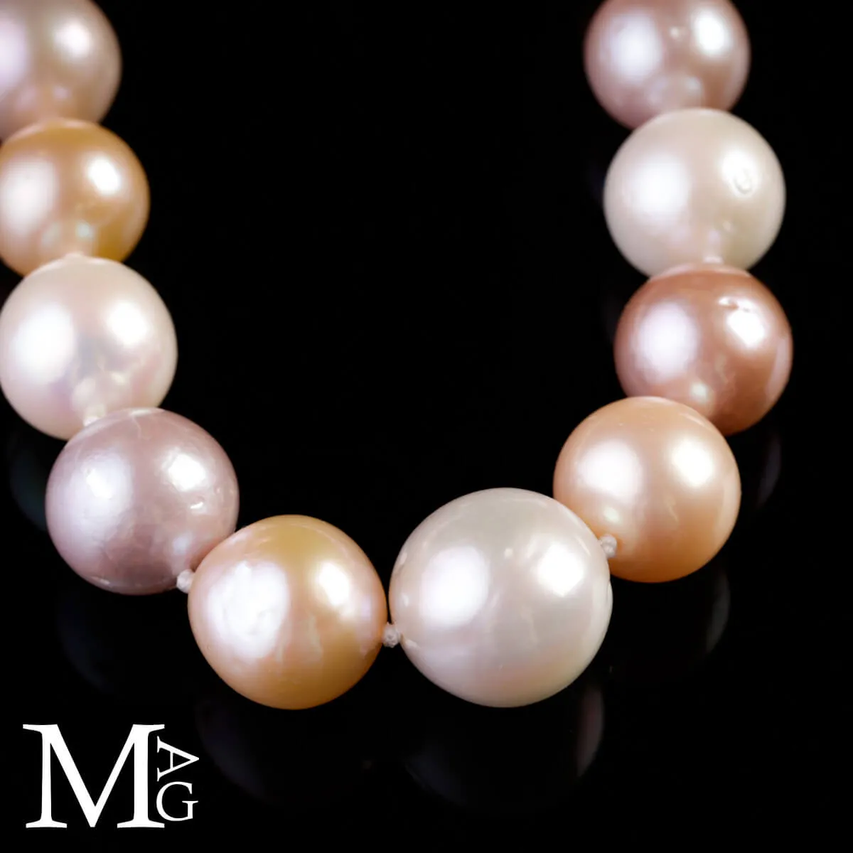 Collana Multicolore di Perle di Acqua Dolce.