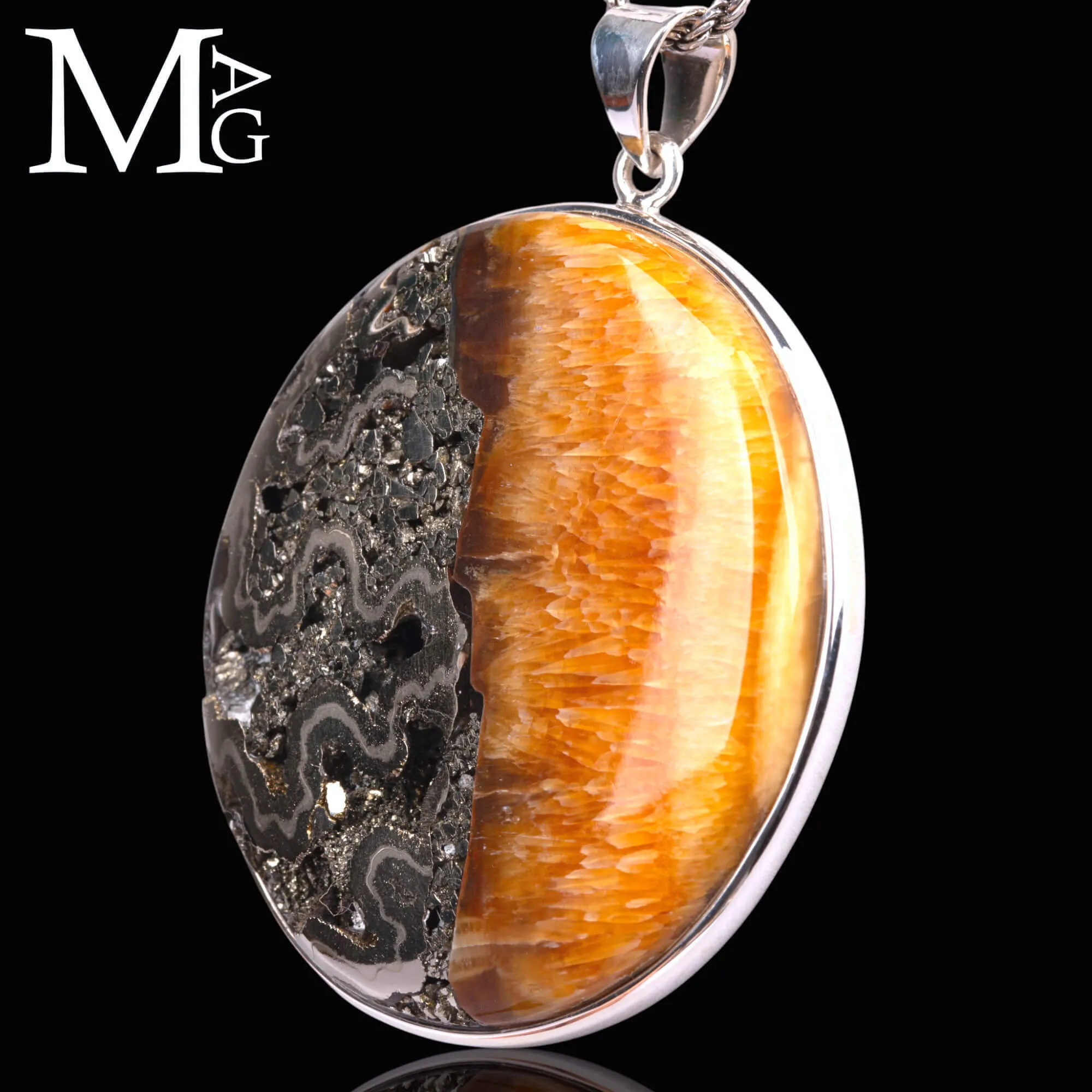 Ciondolo in Argento con sezione fossile di Ammonite Speetoniceras