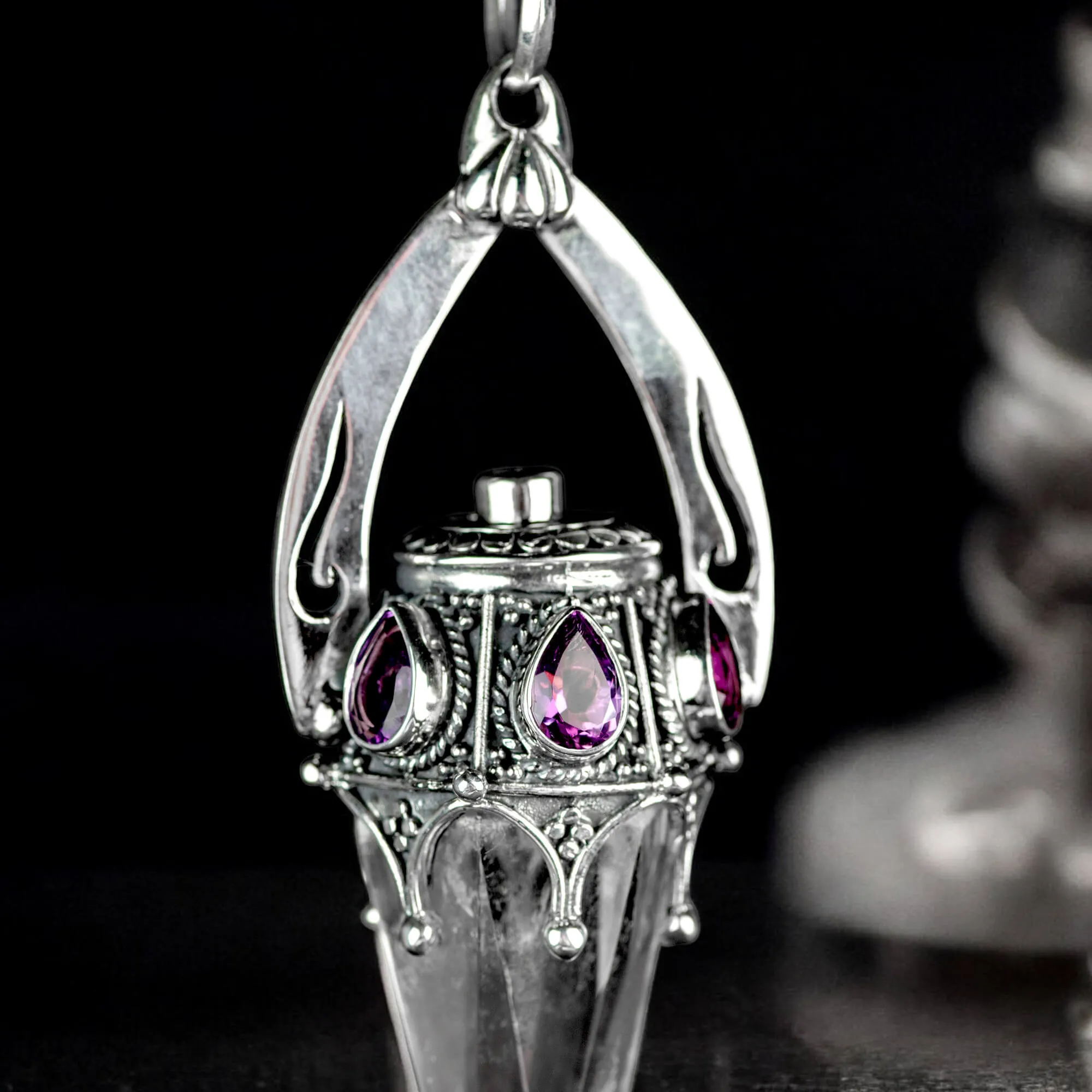 Pendolo in Argento con Cristallo di Quarzo Trasparente e Ametiste.