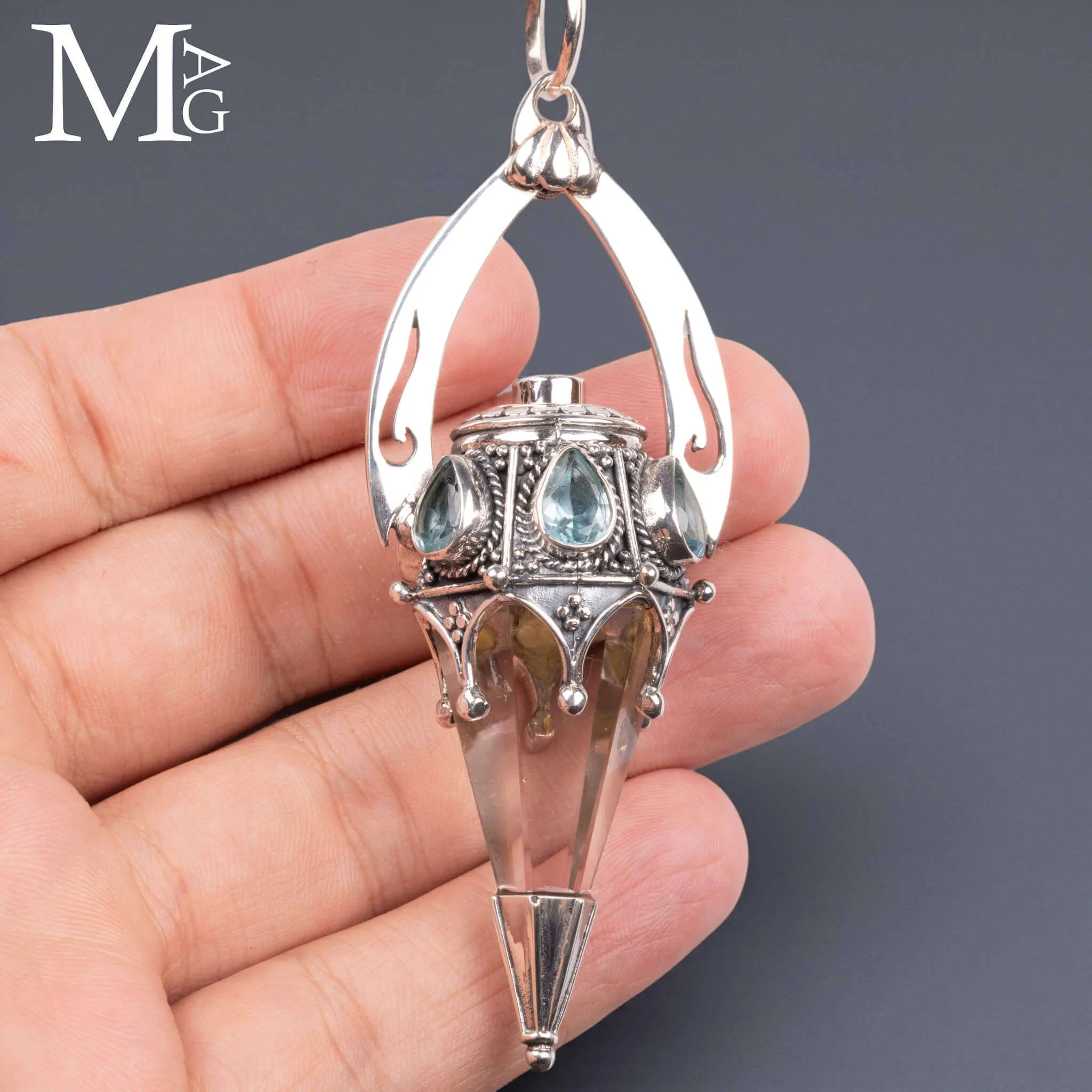 Pendolo Gotico in Argento con Quarzo Ialino e Acquamarina.