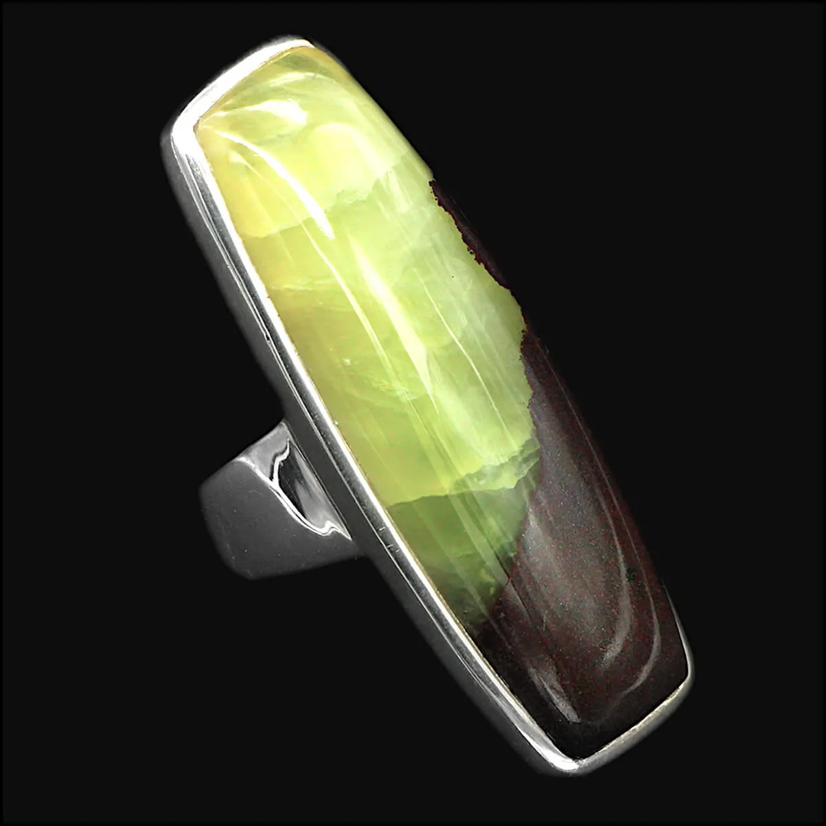 Anello con Gemma di: Prehnite Dorata Australiana.