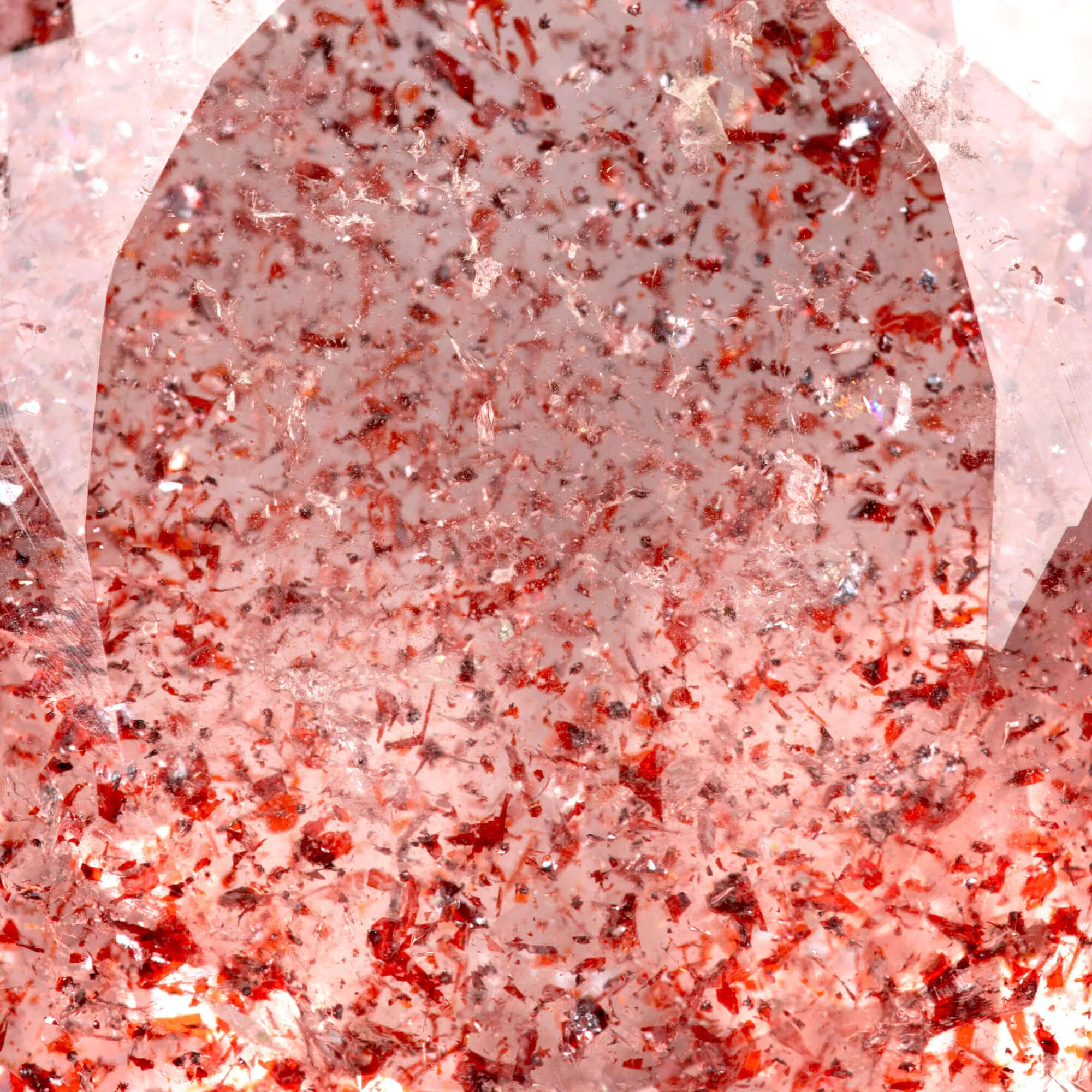 Ciondolo in Quarzo Fragola – Taglio Ovale Facettato.