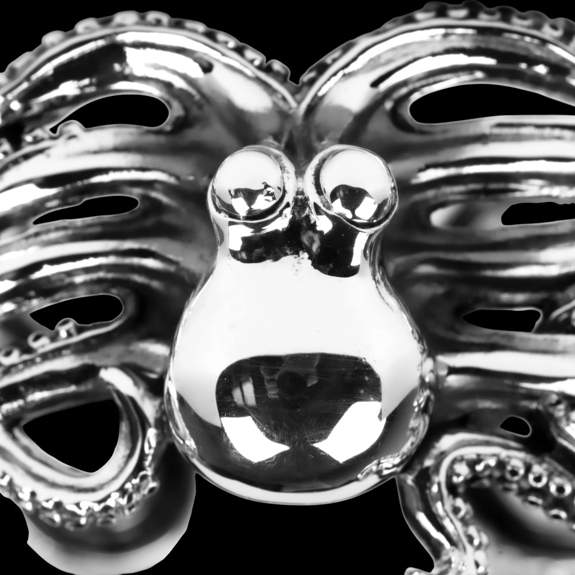 Bracciale in argento 925 a forma di polpo con dettagli realistici.