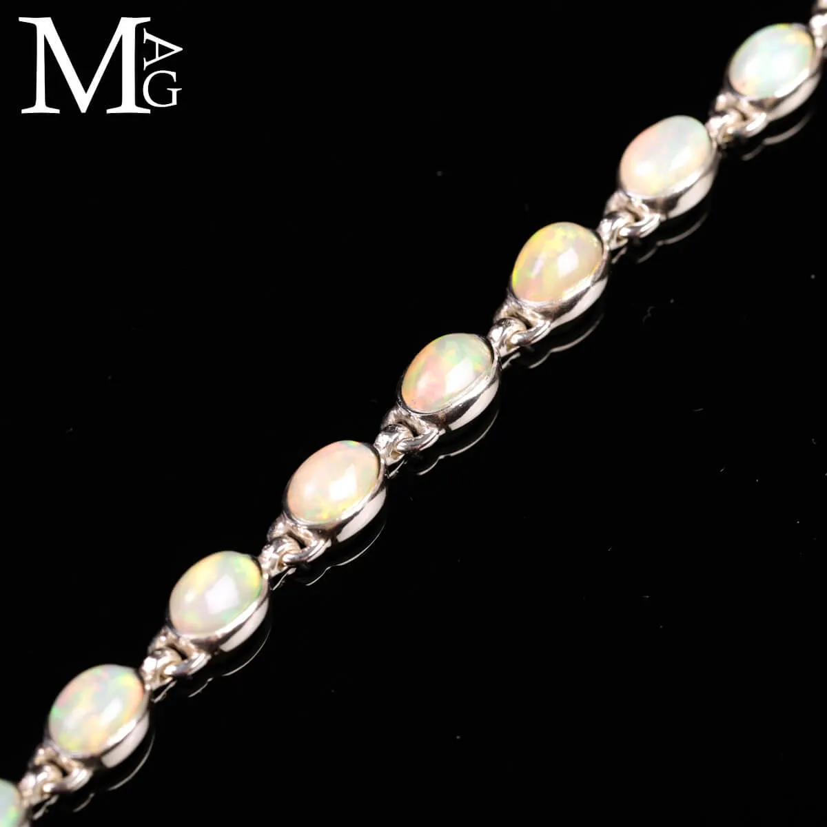 Bracciale in Argento con Gemme di Opale Etiope.