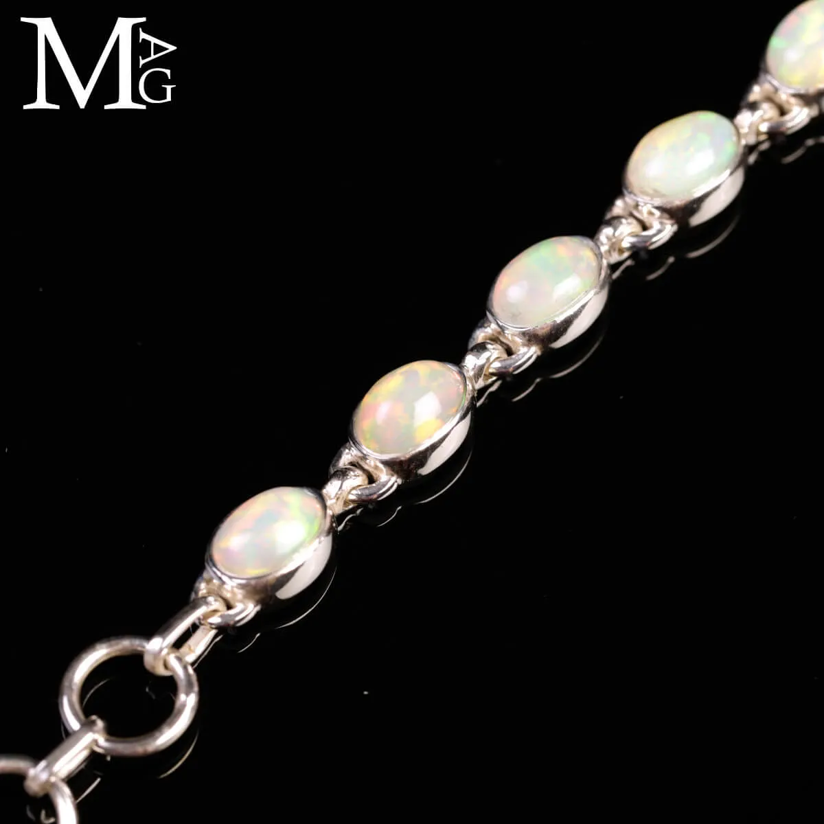 Bracciale in Argento con Gemme di Opale Etiope.