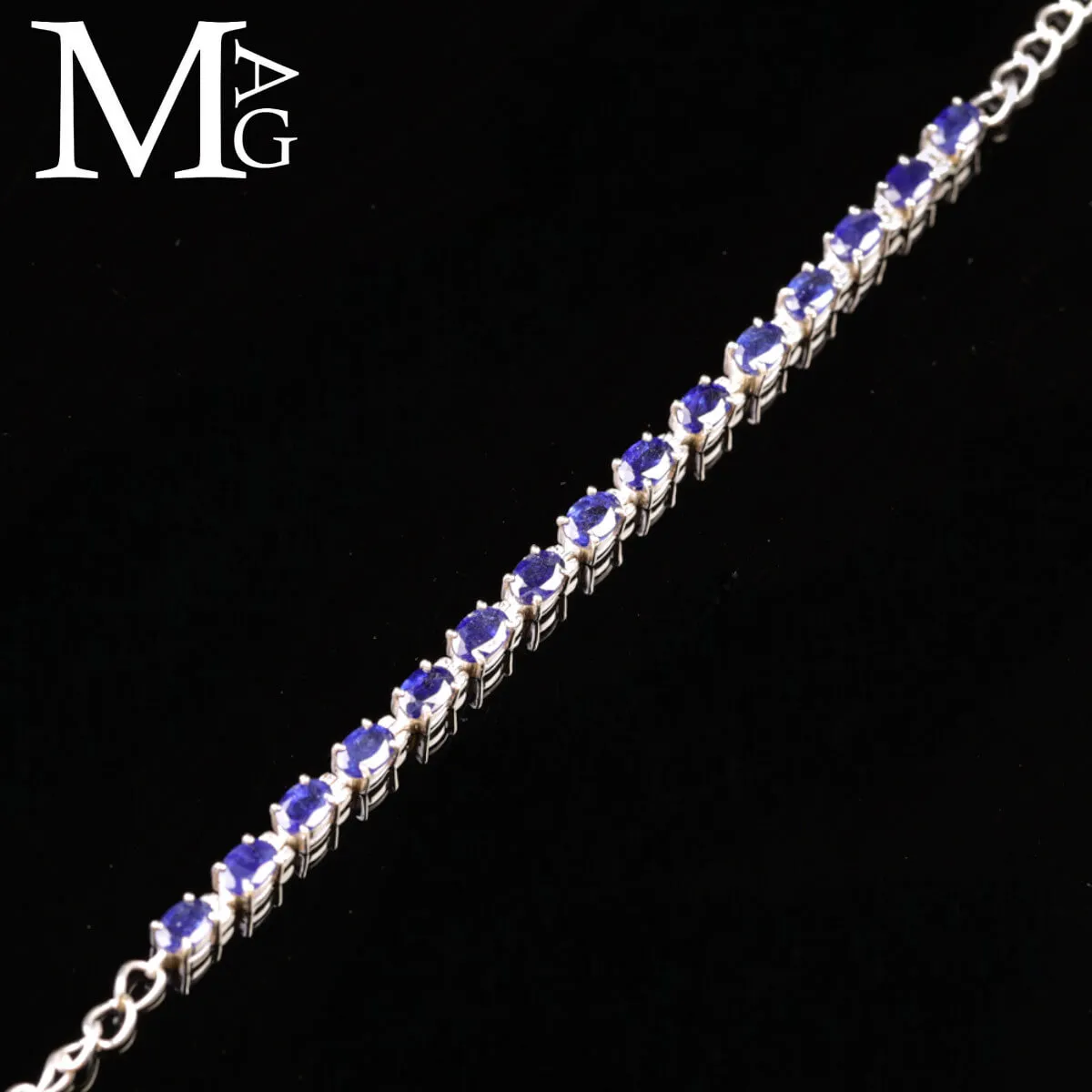 Bracciale in Argento con Zaffiri Blu Sfaccettati.