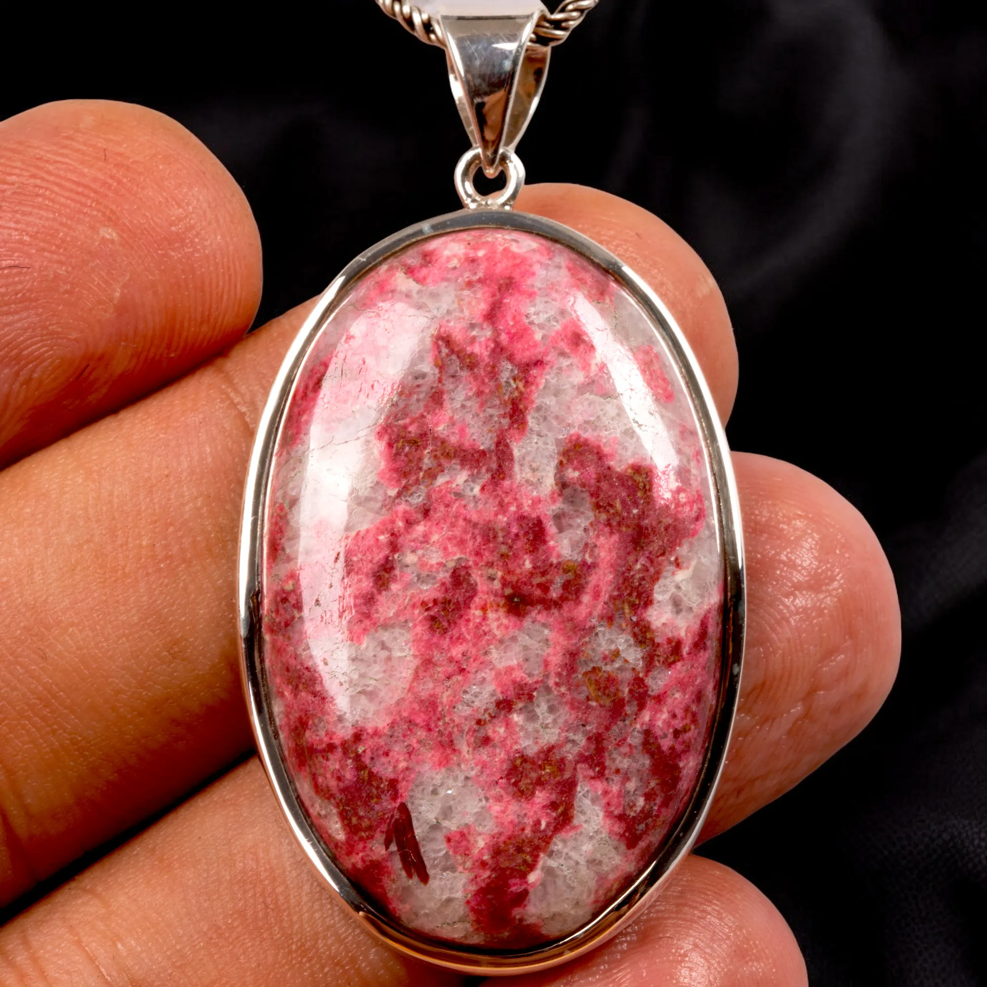 Ciondolo in Argento con Cabochon di Tulite Norvegese.