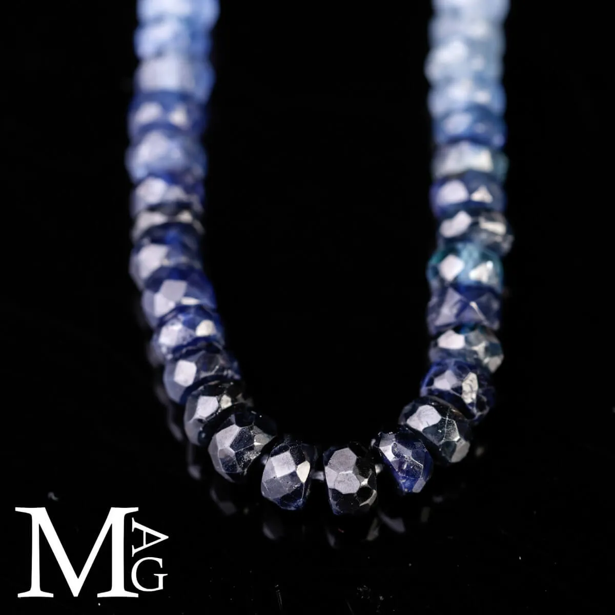 Collana di Zaffiri Blu Jeans - Versatili e di Tendenza.