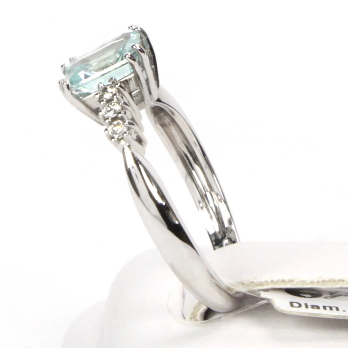Anello Oro Bianco Acquamarina e Diamanti